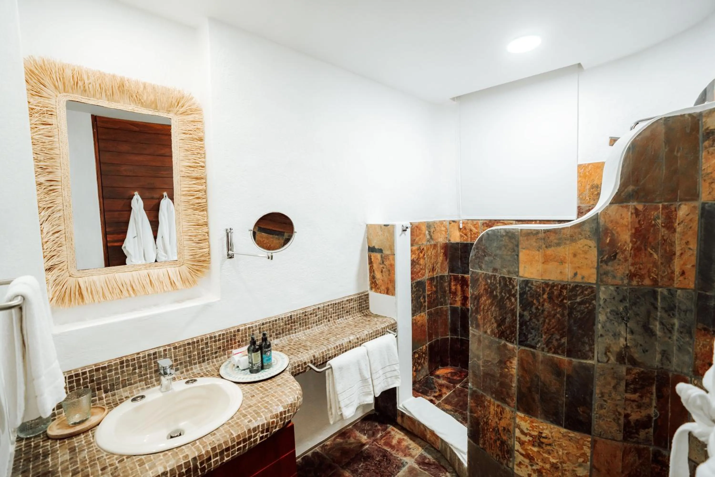 Bathroom in Hotel Villa Escalesia Galapagos