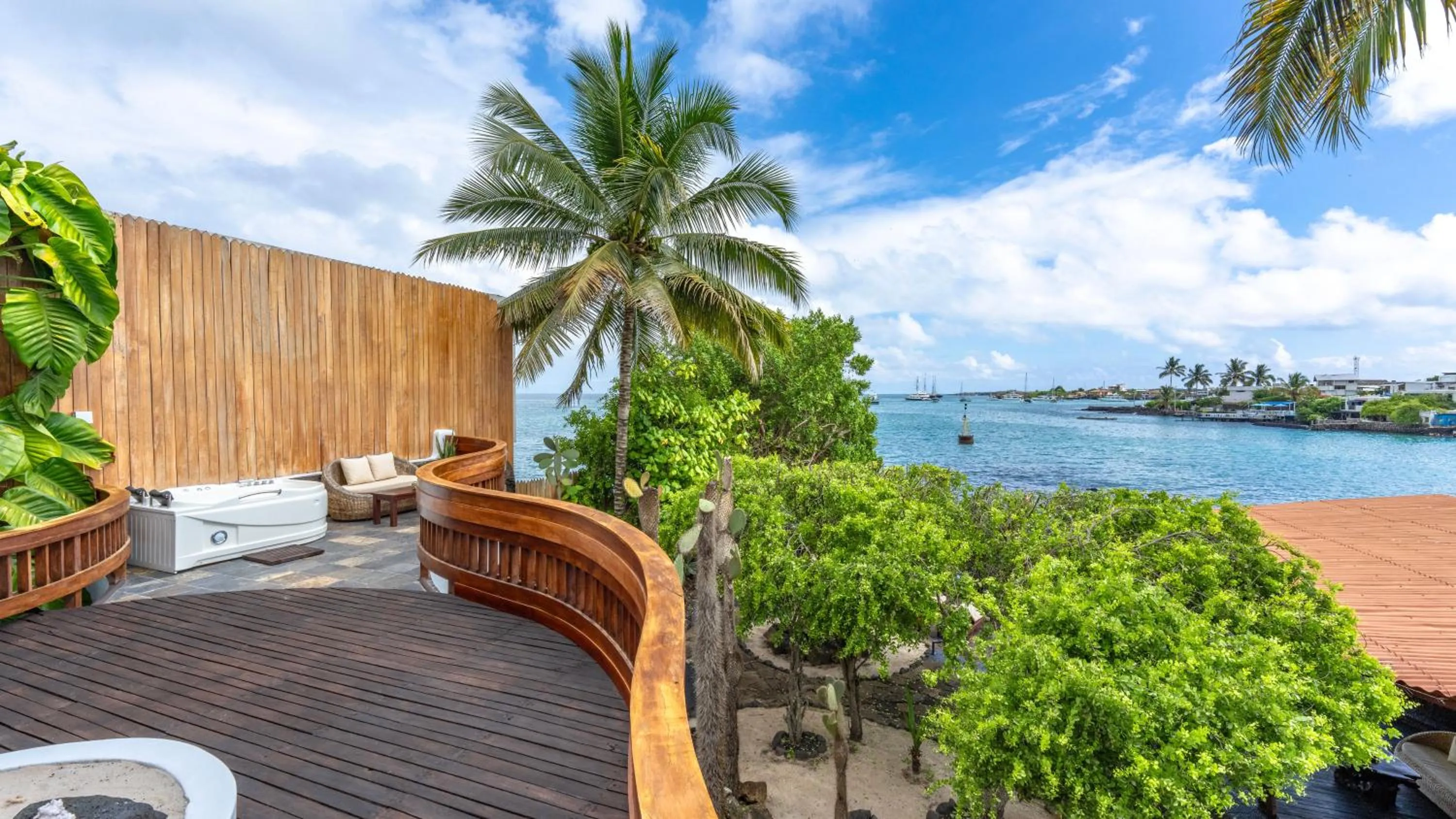 Sea view in Hotel Villa Escalesia Galapagos