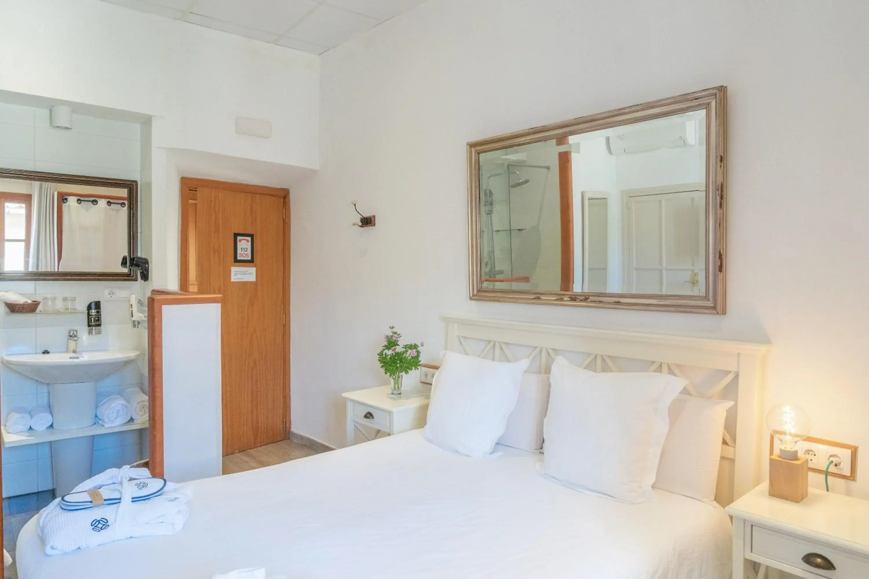 Double Room with Terrace in Hotel Can Abril Double Room with Terrace in Hotel Can Abril