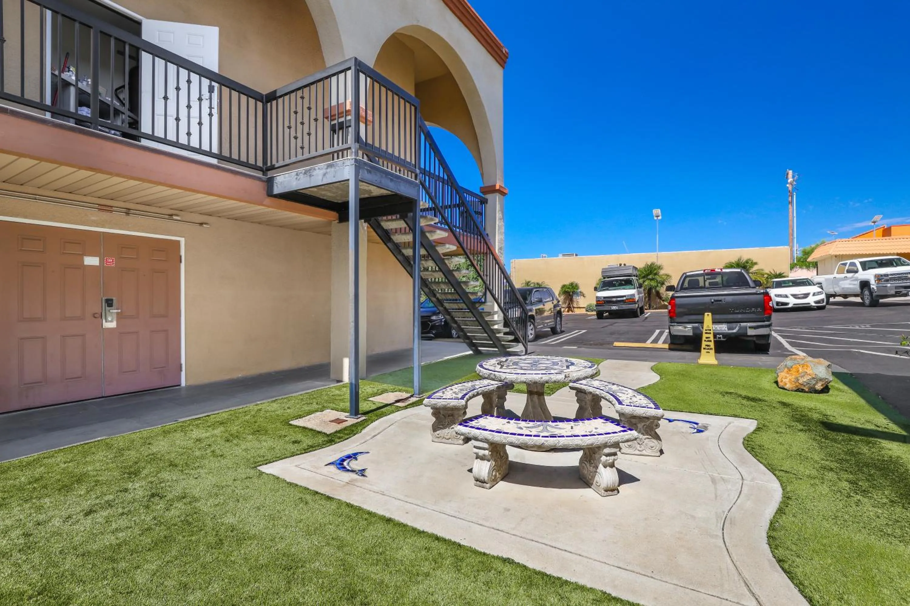 Seating area in Motel Mediteran