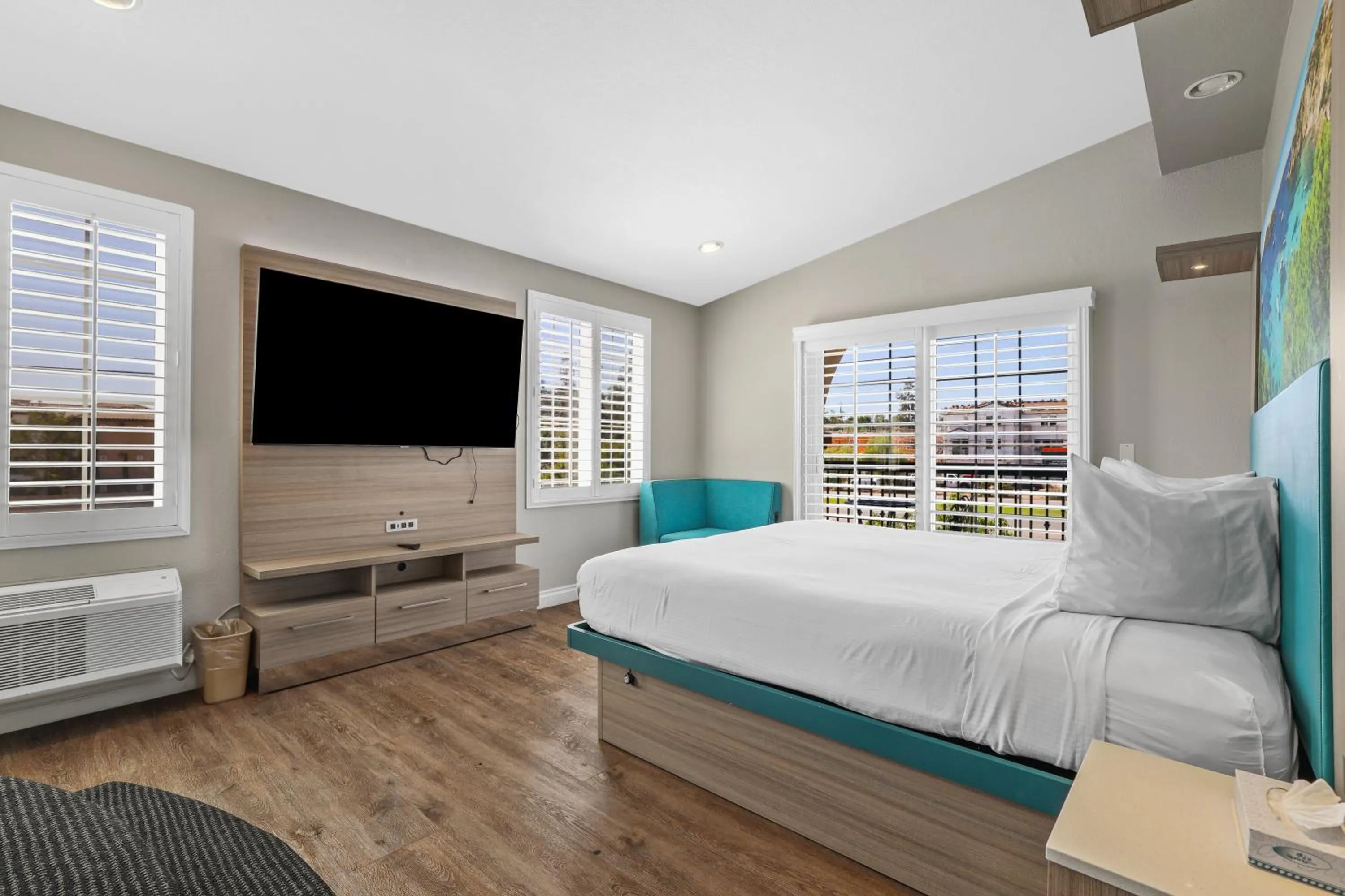 TV and multimedia, Bed in Motel Mediteran