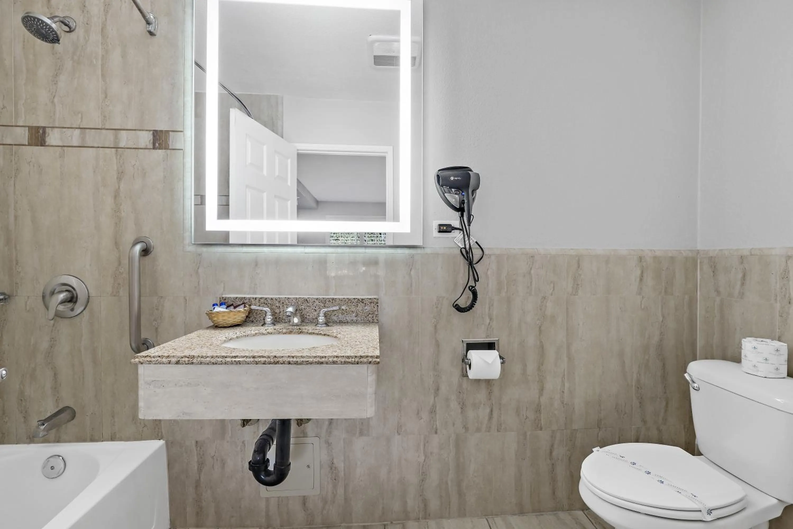 Toilet in Motel Mediteran