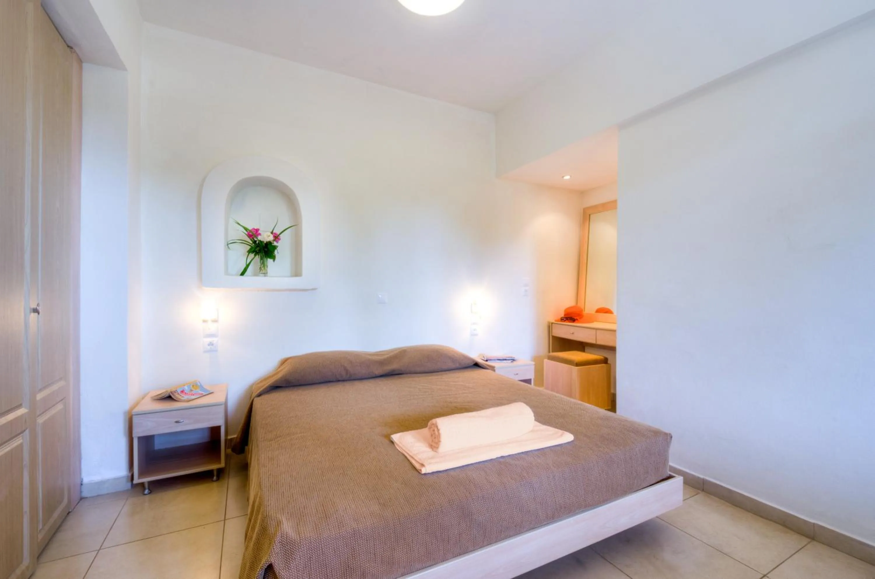 Bedroom, Bed in Pefkos Village Resort