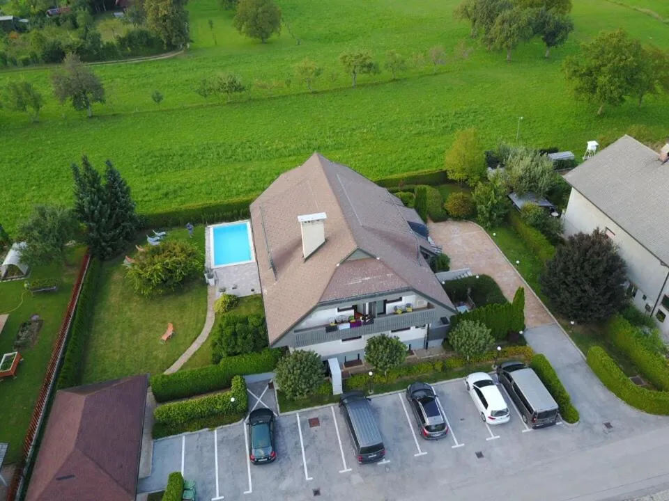 Property building in Pension Bled