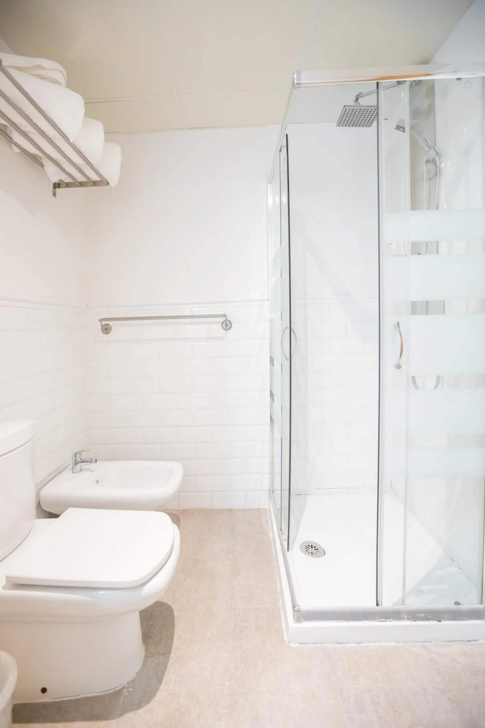 Shower in Soho Boutique Atalia