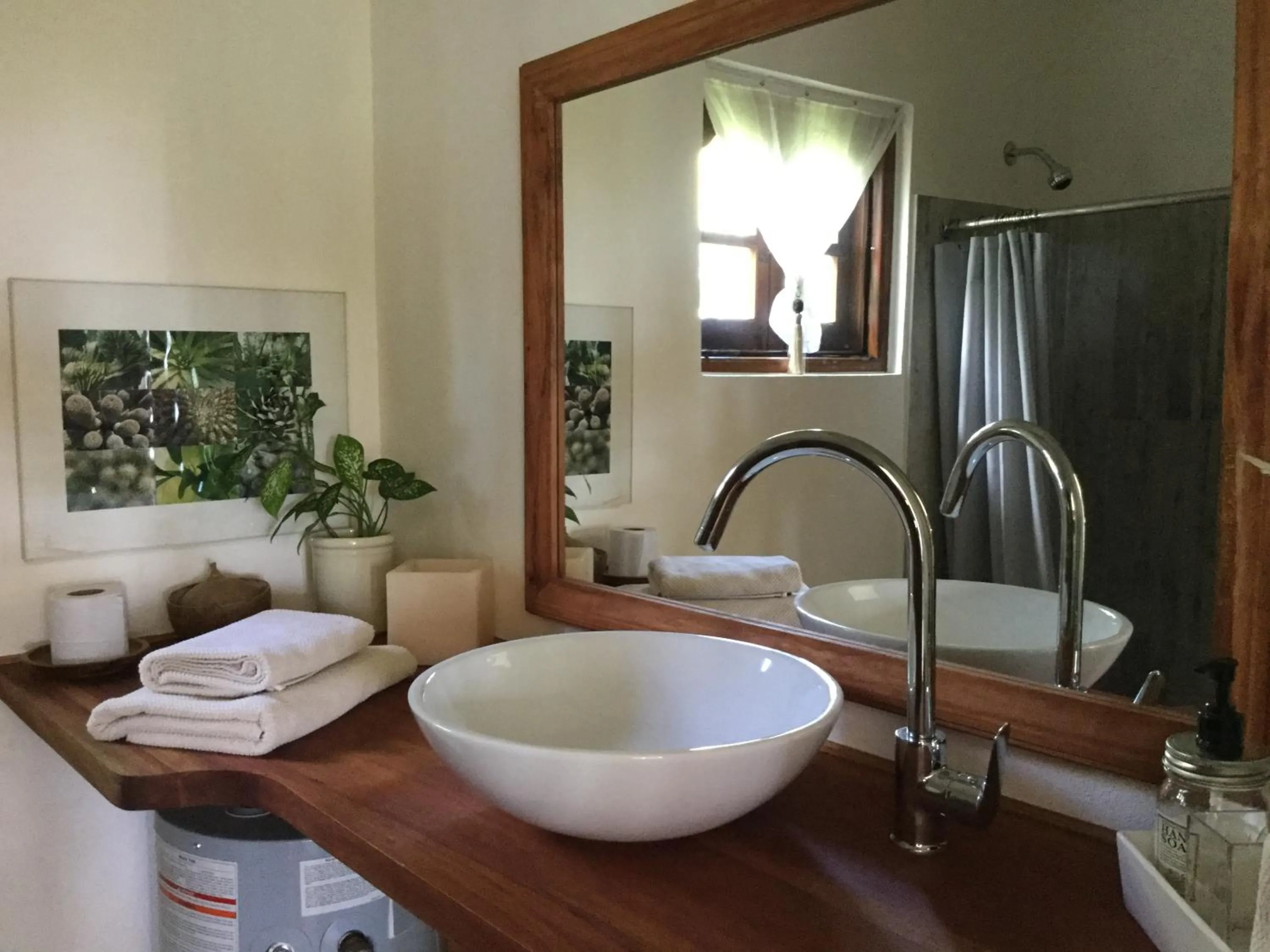 Bathroom in Fantastic views at Friends