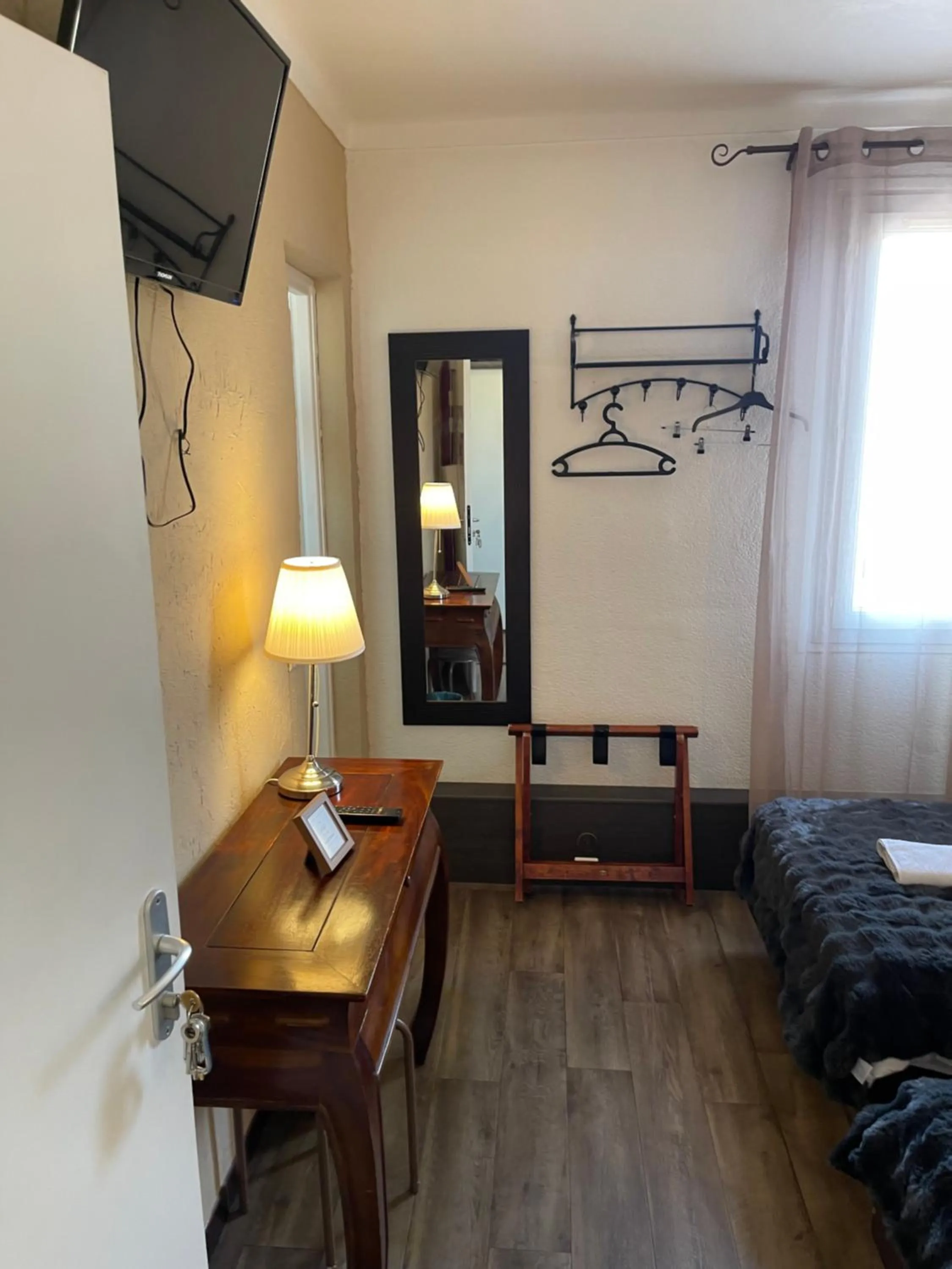 TV and multimedia in Hotel Clair Logis