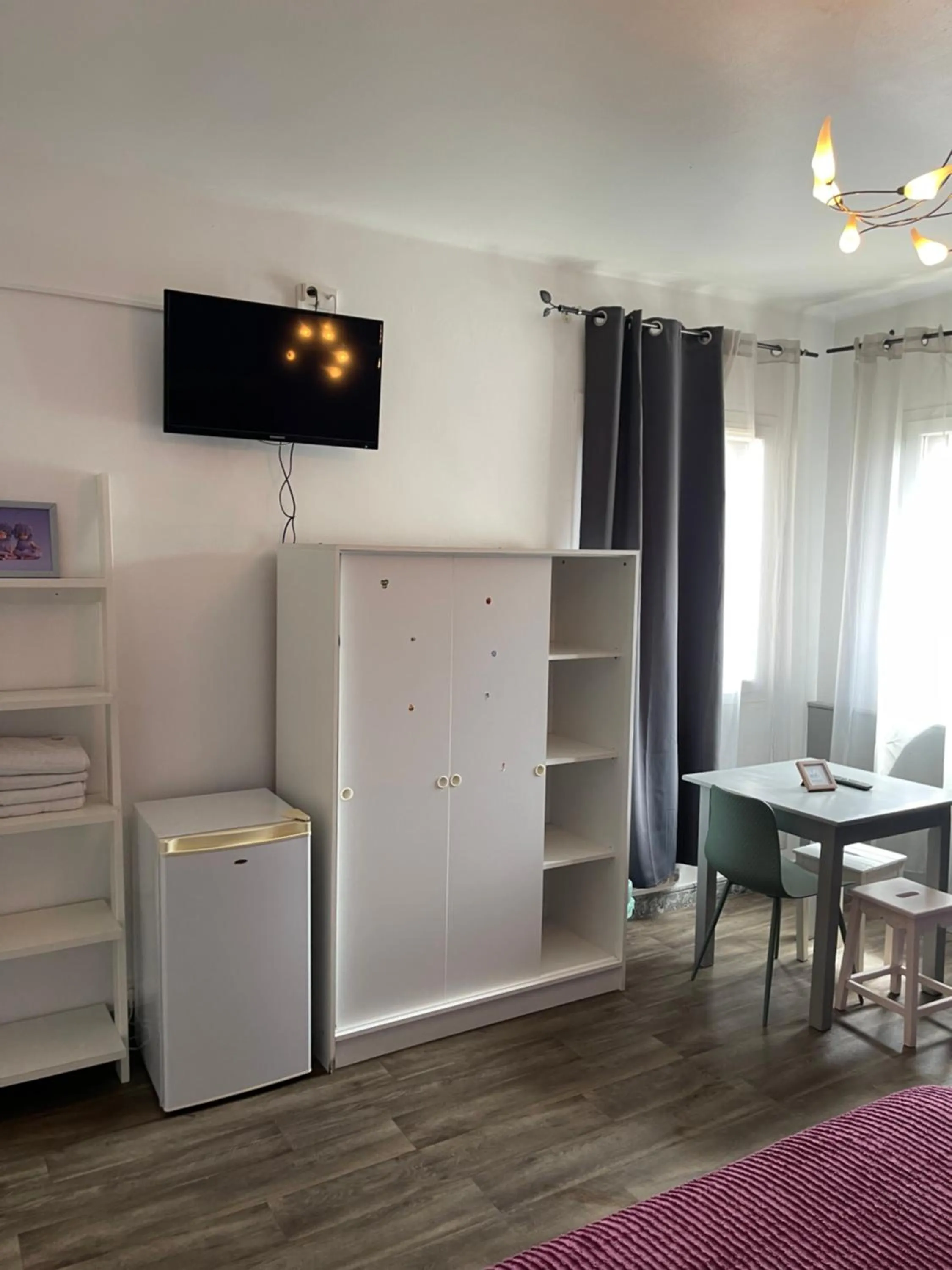 TV and multimedia in Hotel Clair Logis