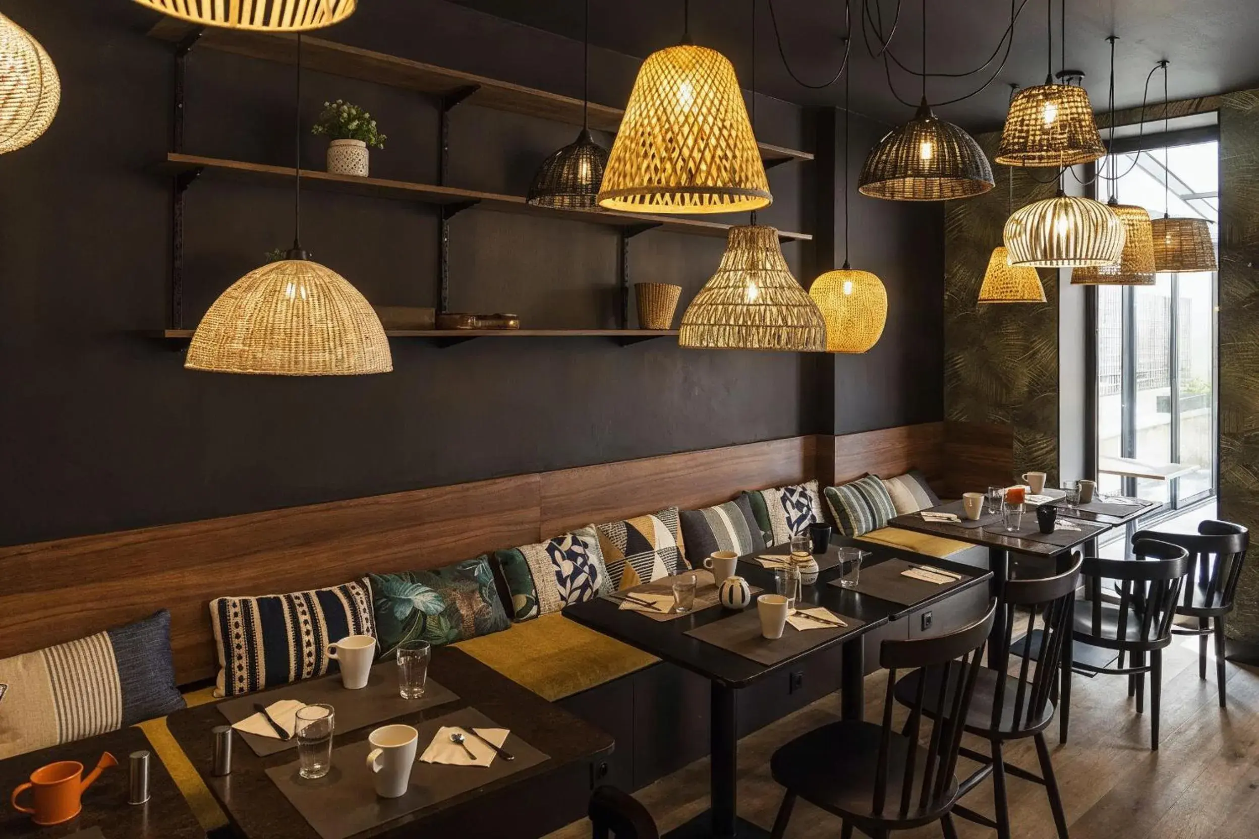 Restaurant/places to eat in Hotel SUB Restaurant/places to eat in Hotel SUB