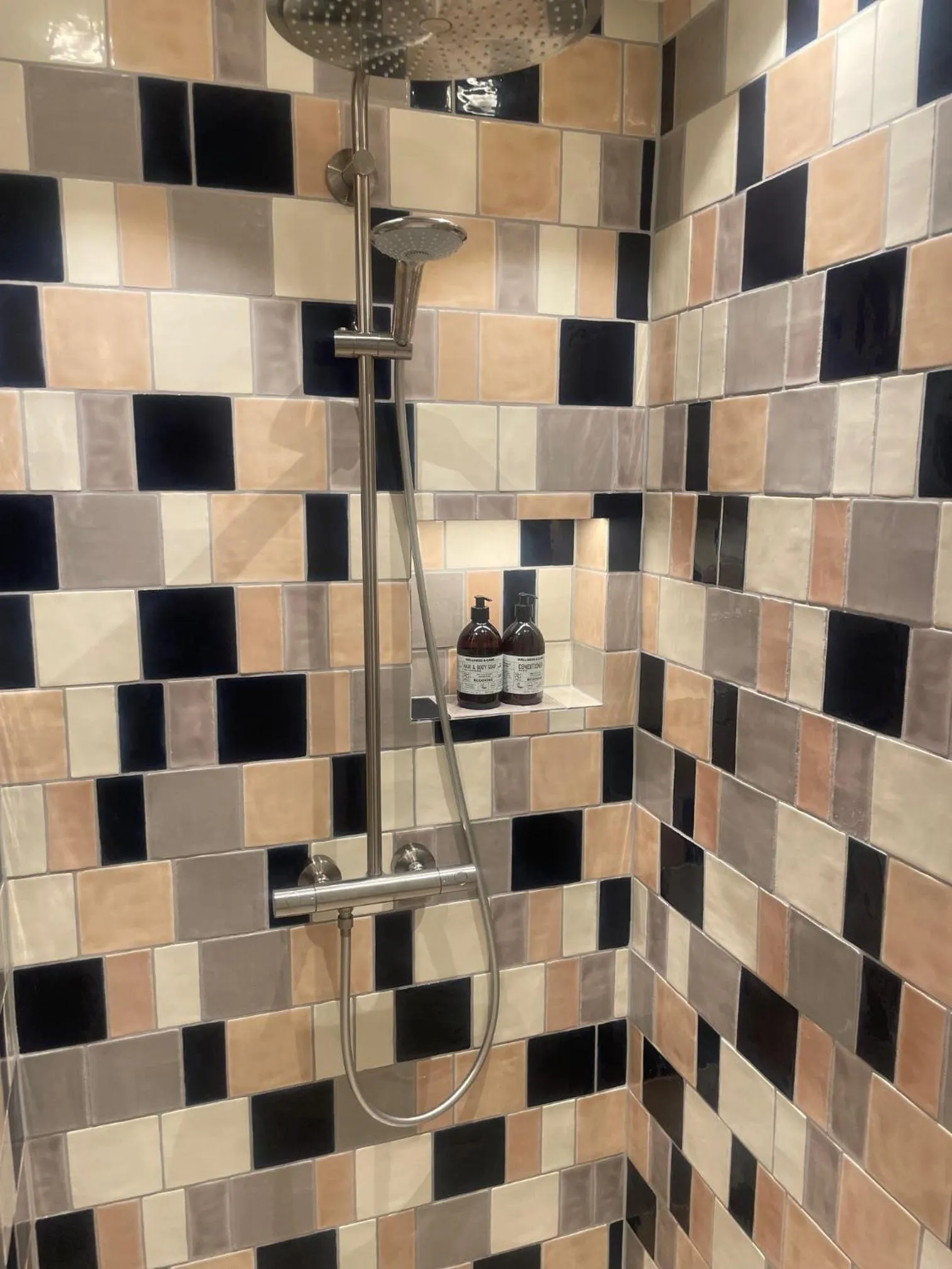 Shower in Hotel Jutlandia