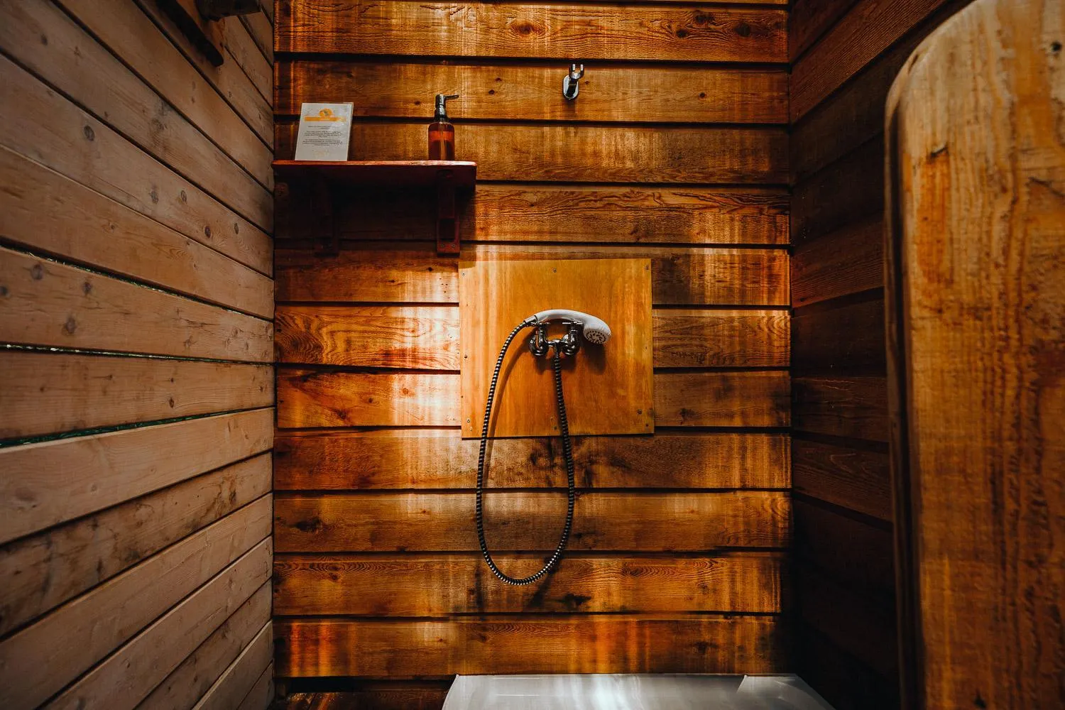 Shower in Canopée Lit