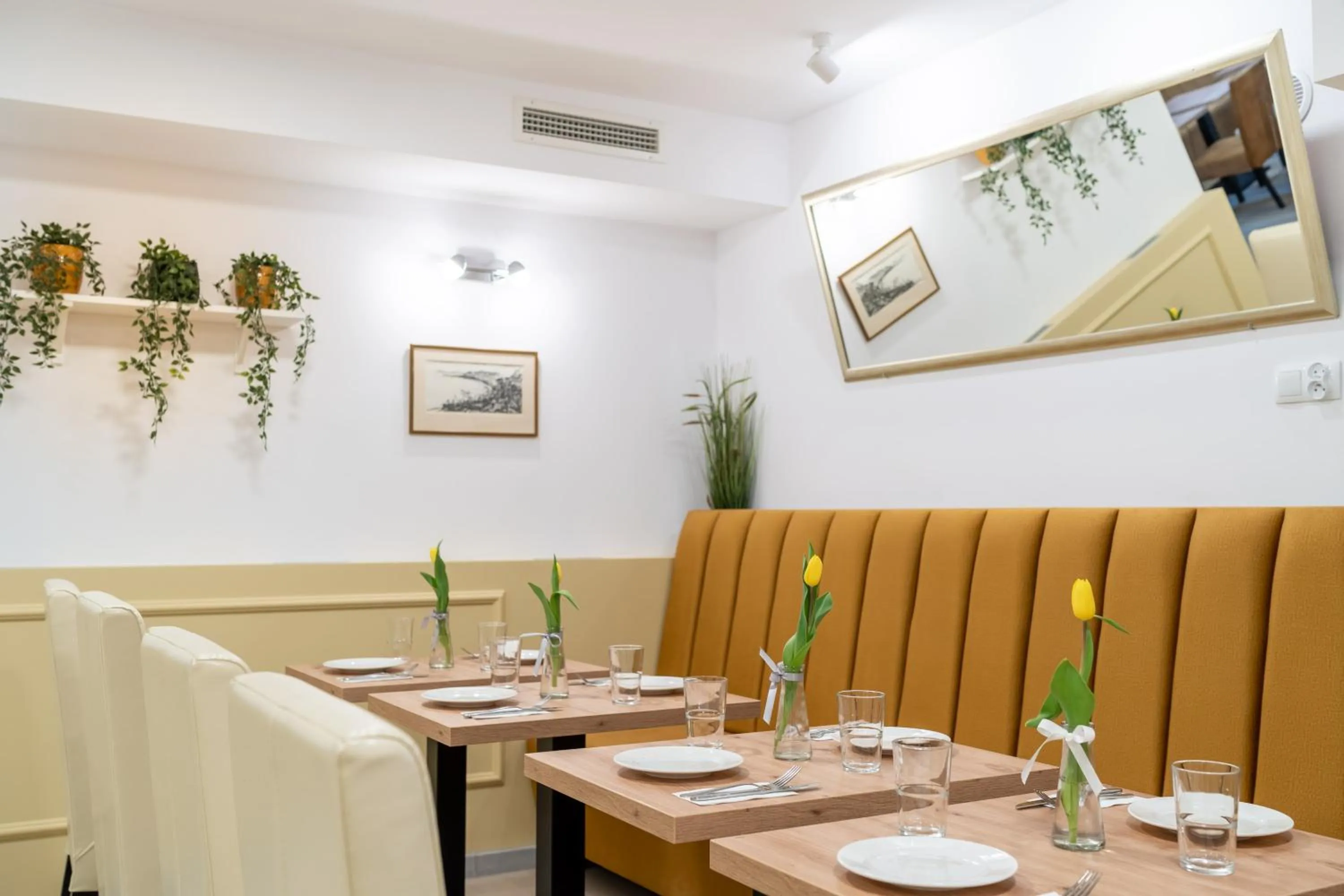 Restaurant/places to eat in Panorama Park