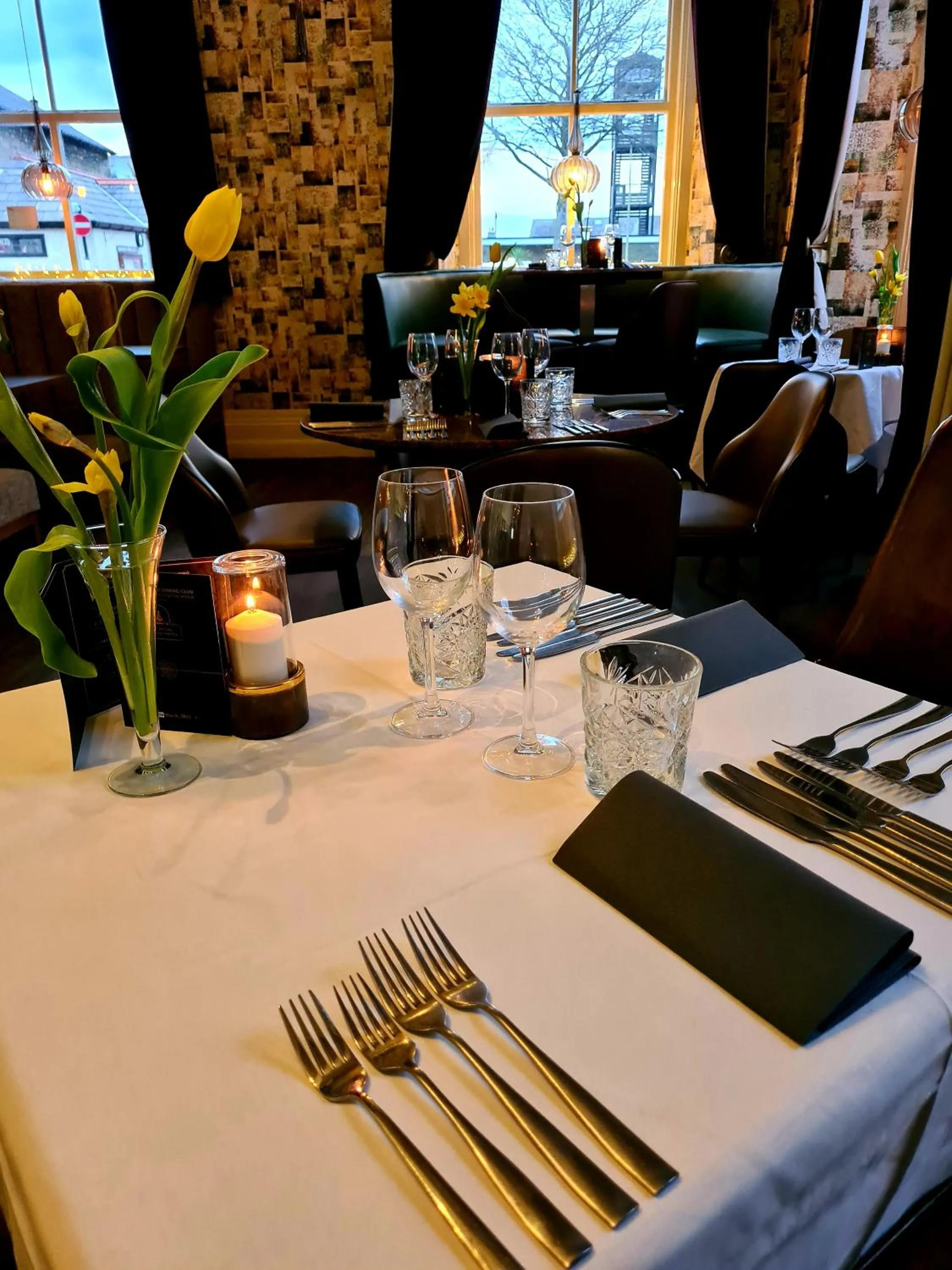 Restaurant/places to eat in The Royal Station Hotel