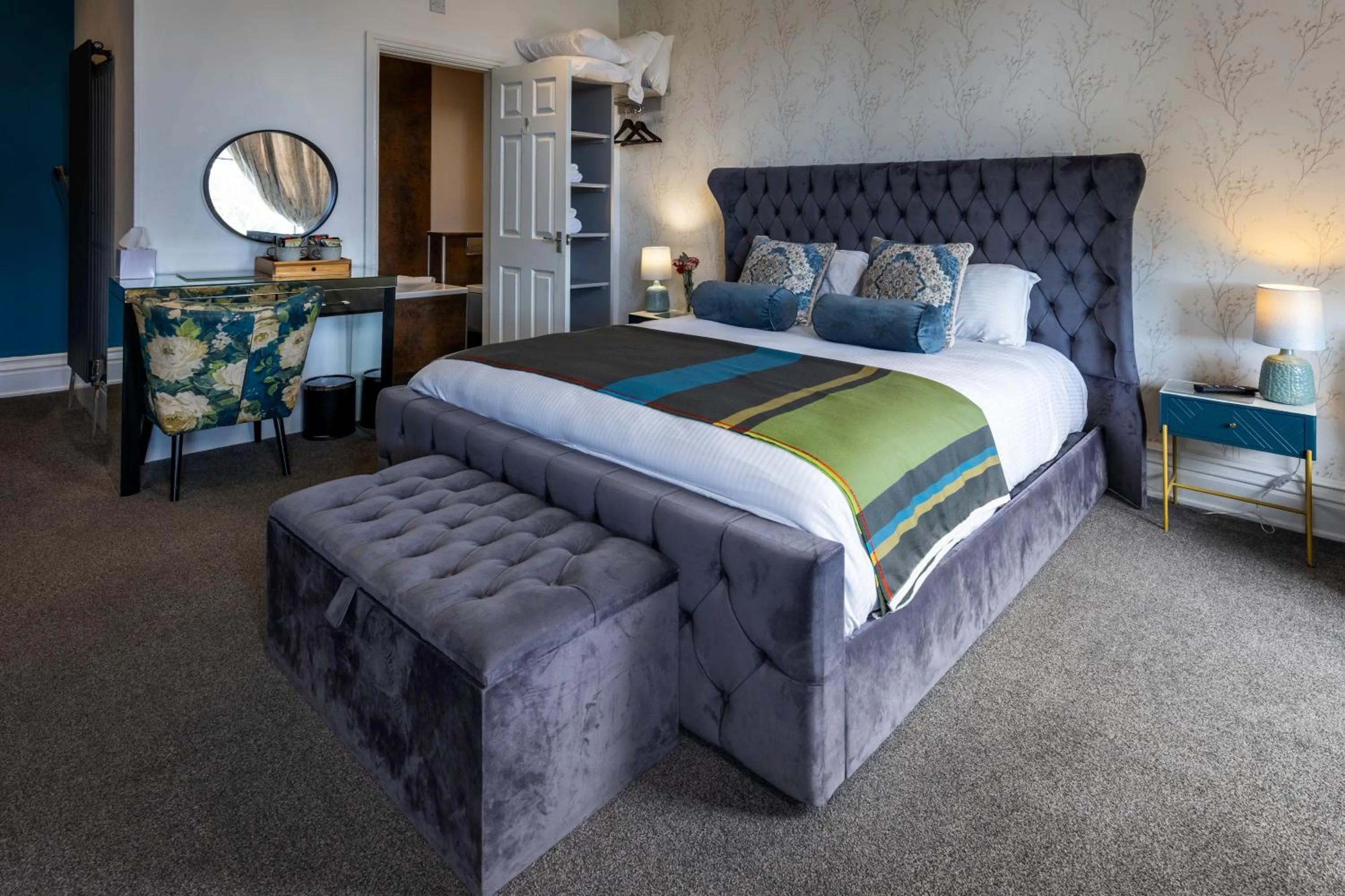 Bed in The Royal Station Hotel