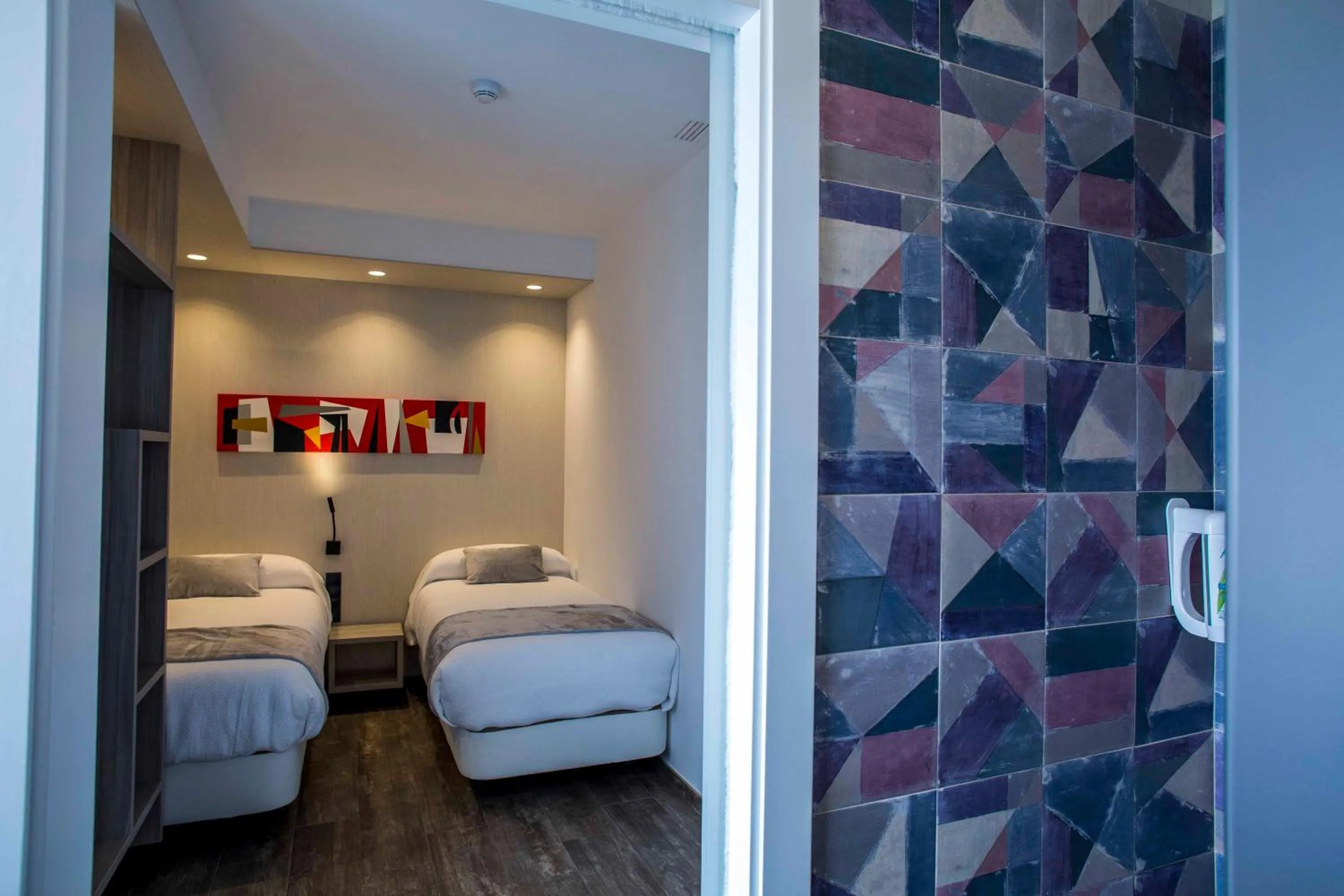 Decorative detail, Bed in Hostal Sevilla Santa Justa - Adults only