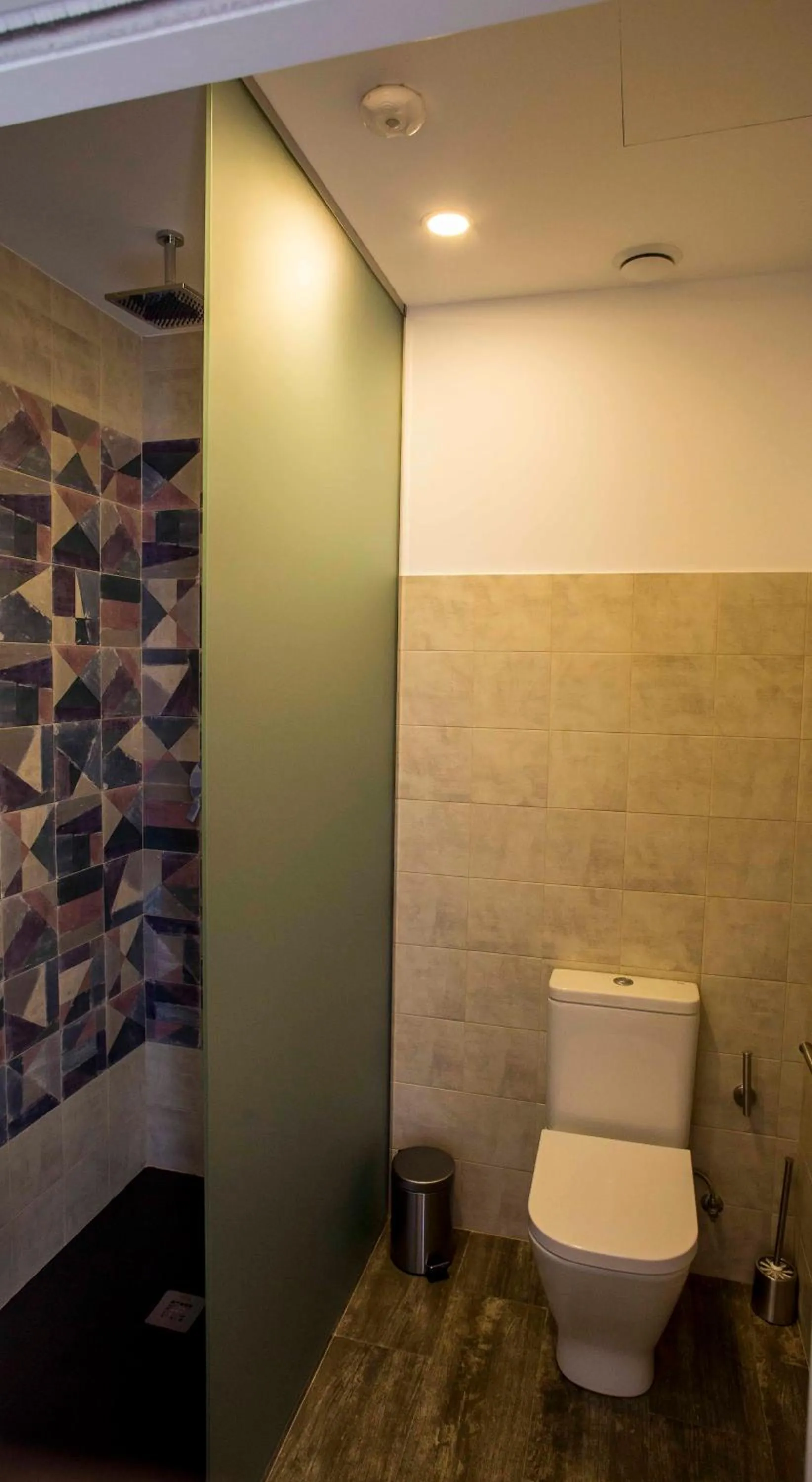 Shower in Hostal Sevilla Santa Justa - Adults only
