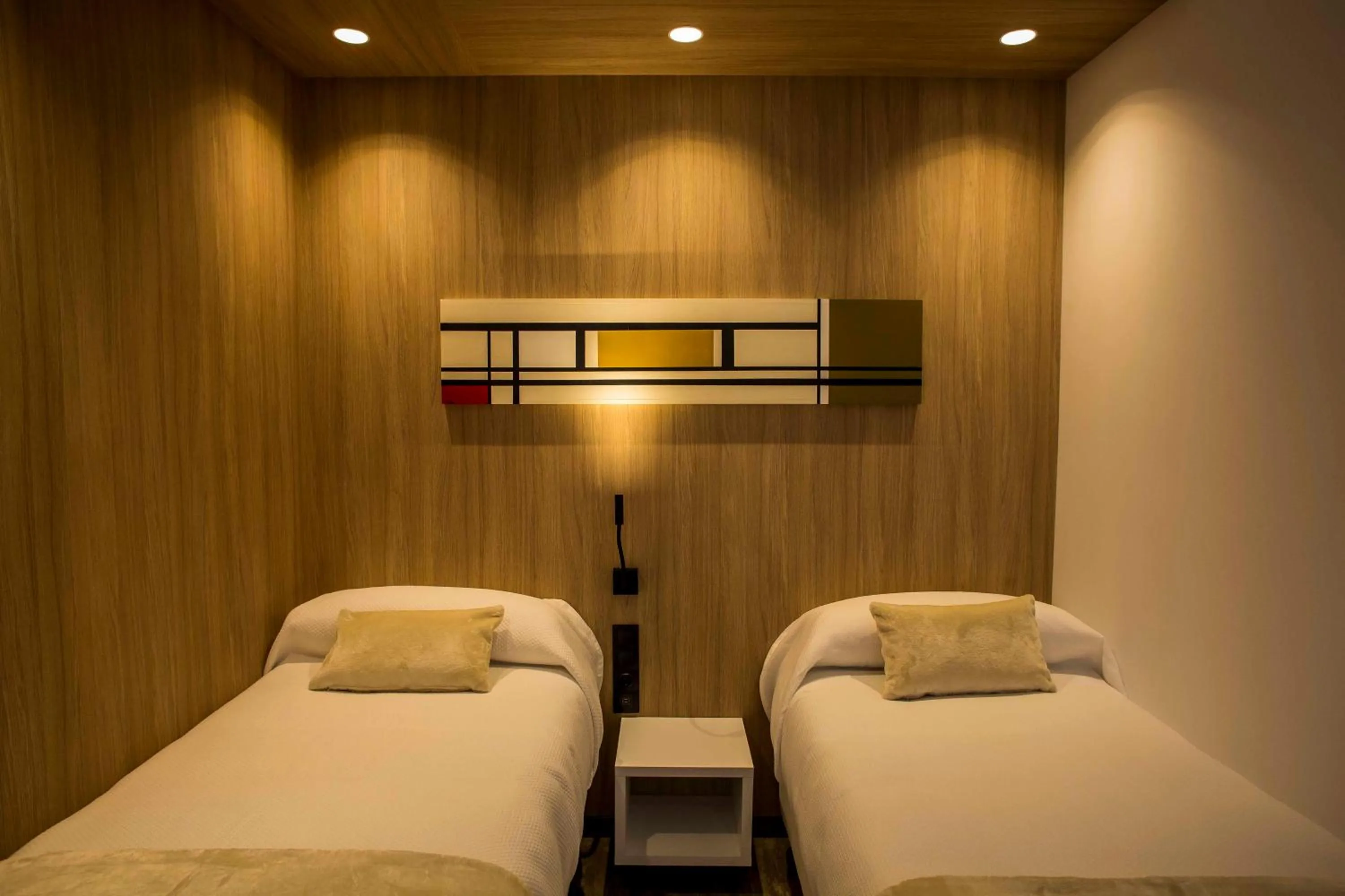 Decorative detail, Bed in Hostal Sevilla Santa Justa - Adults only