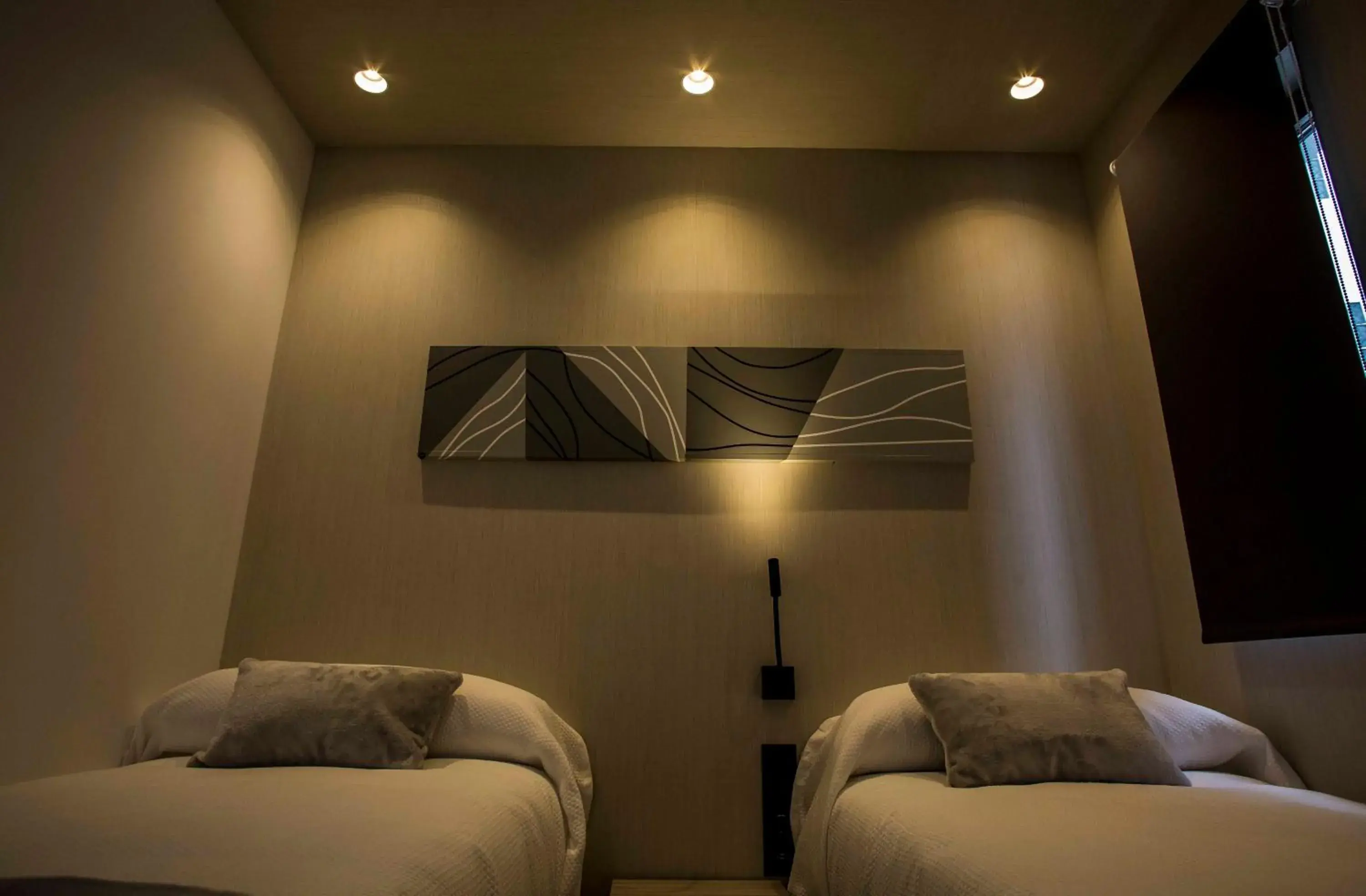 Twin Room with Private Bathroom in Hostal Sevilla Santa Justa - Adults only Twin Room with Private Bathroom in Hostal Sevilla Santa Justa - Adults only