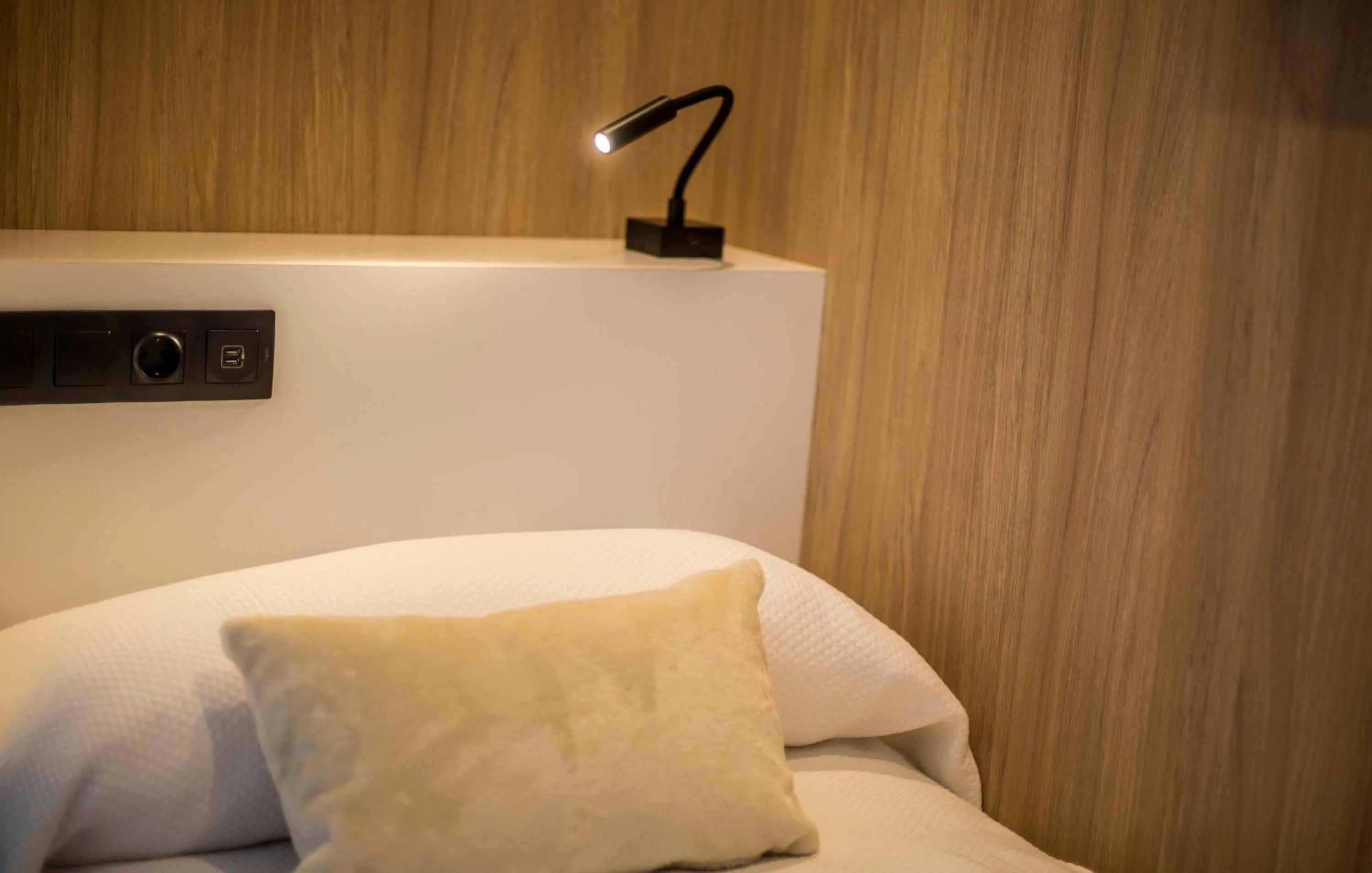 Decorative detail, Bed in Hostal Sevilla Santa Justa - Adults only