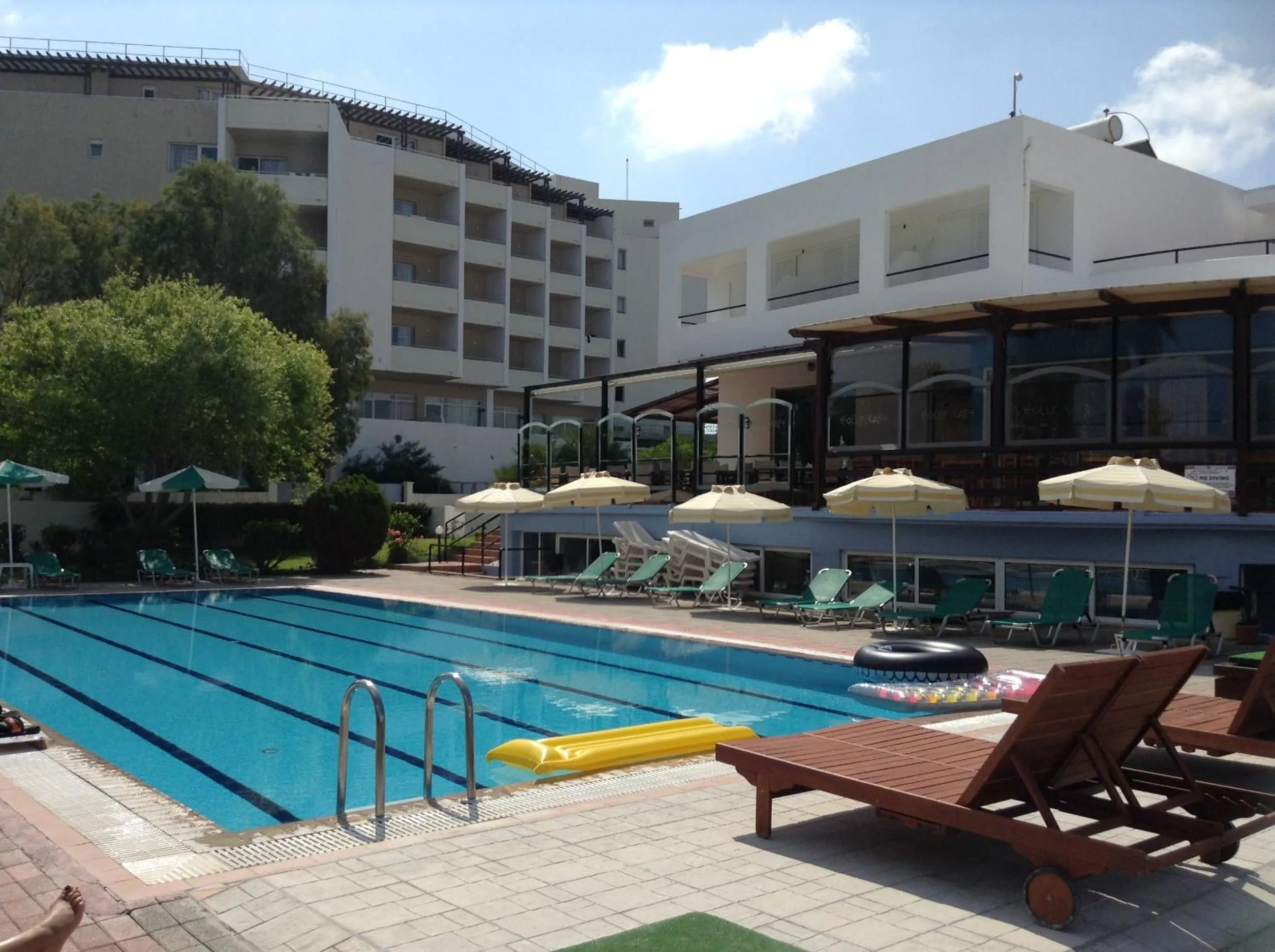 Swimming pool in Pylea Beach Hotel