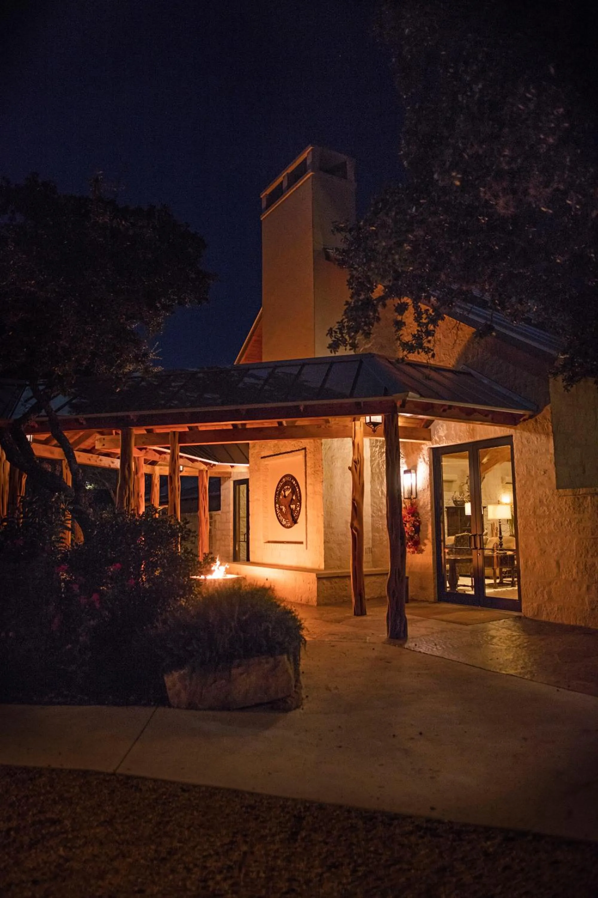 Facade/entrance in Joshua Creek Ranch