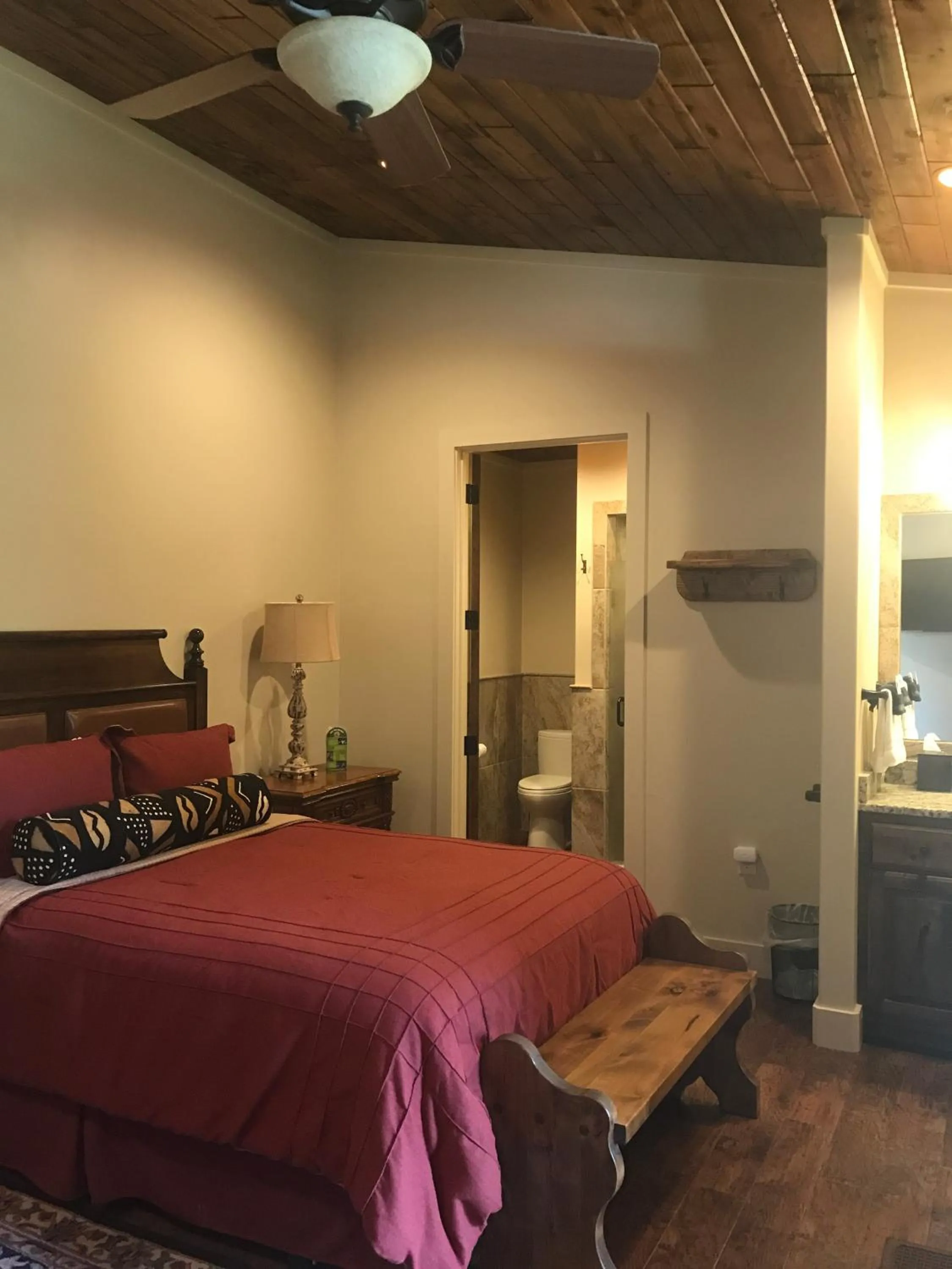 Toilet, Bed in Joshua Creek Ranch