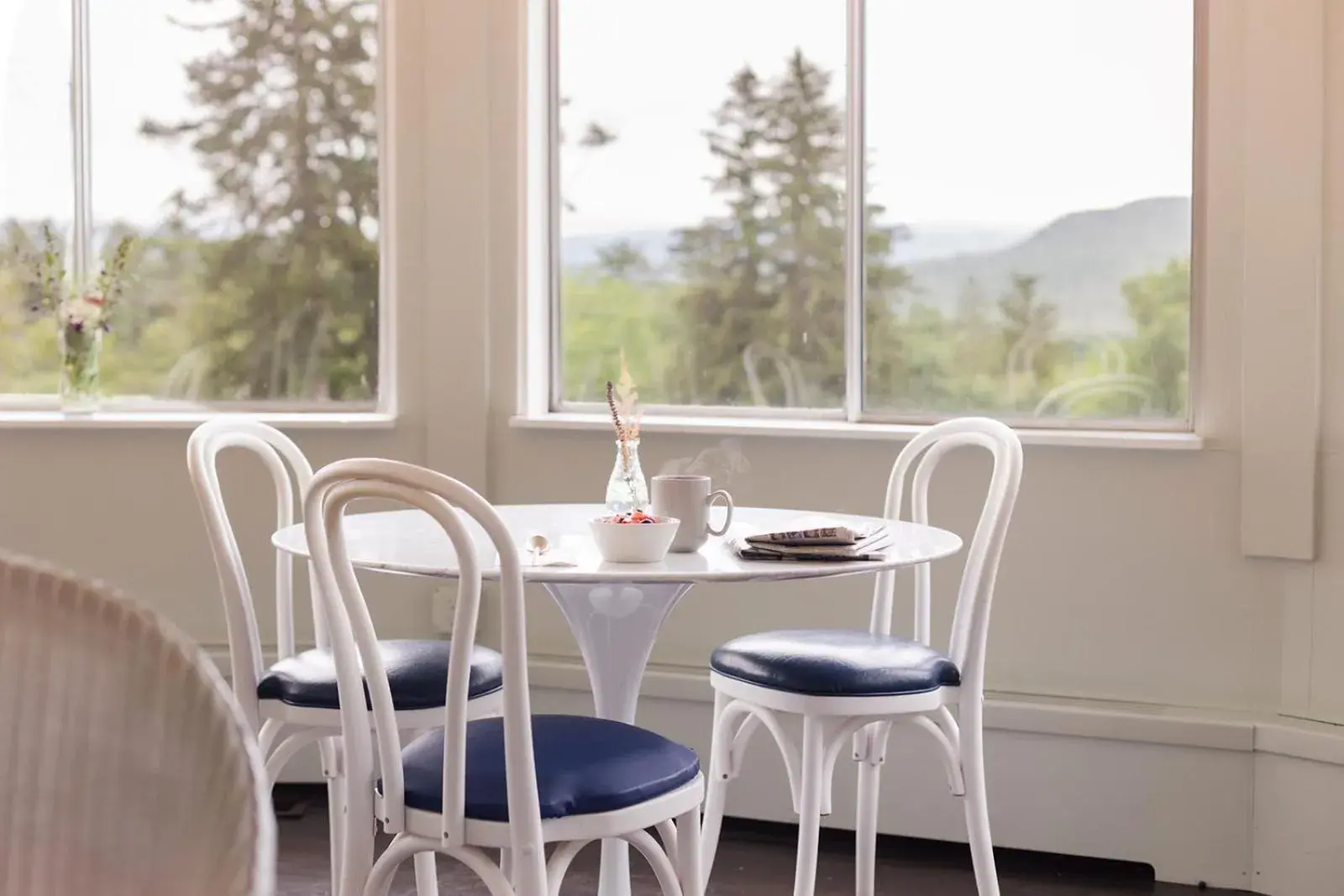 Breakfast in Apple Tree Inn Breakfast in Apple Tree Inn