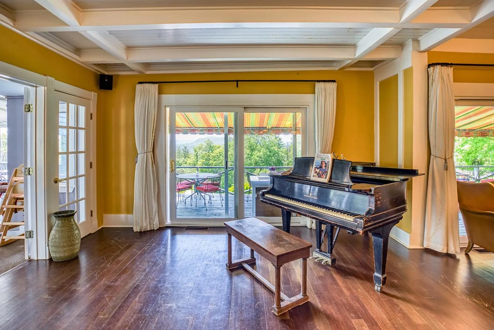 Lobby or reception in Apple Tree Inn