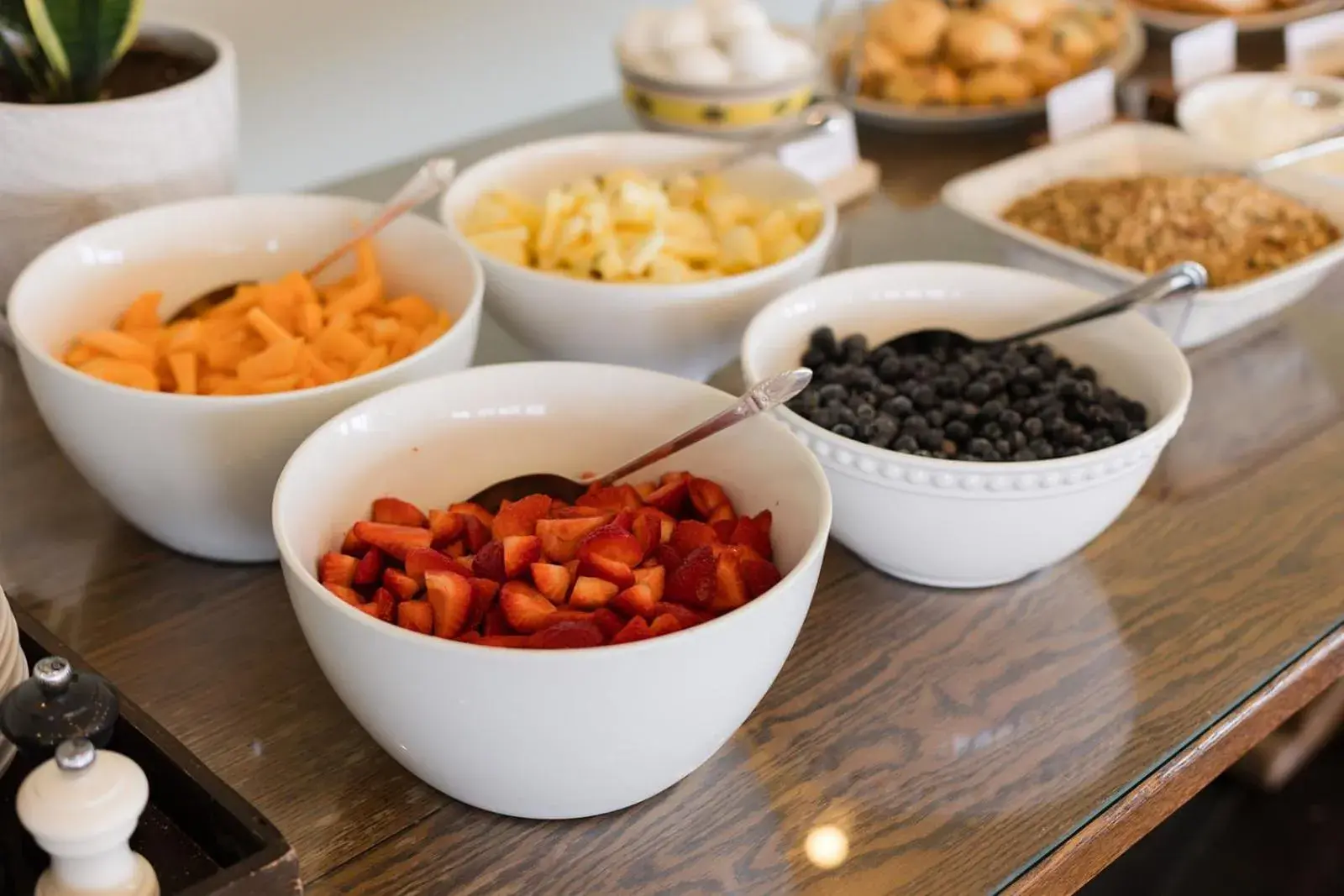 Buffet breakfast in Apple Tree Inn Buffet breakfast in Apple Tree Inn