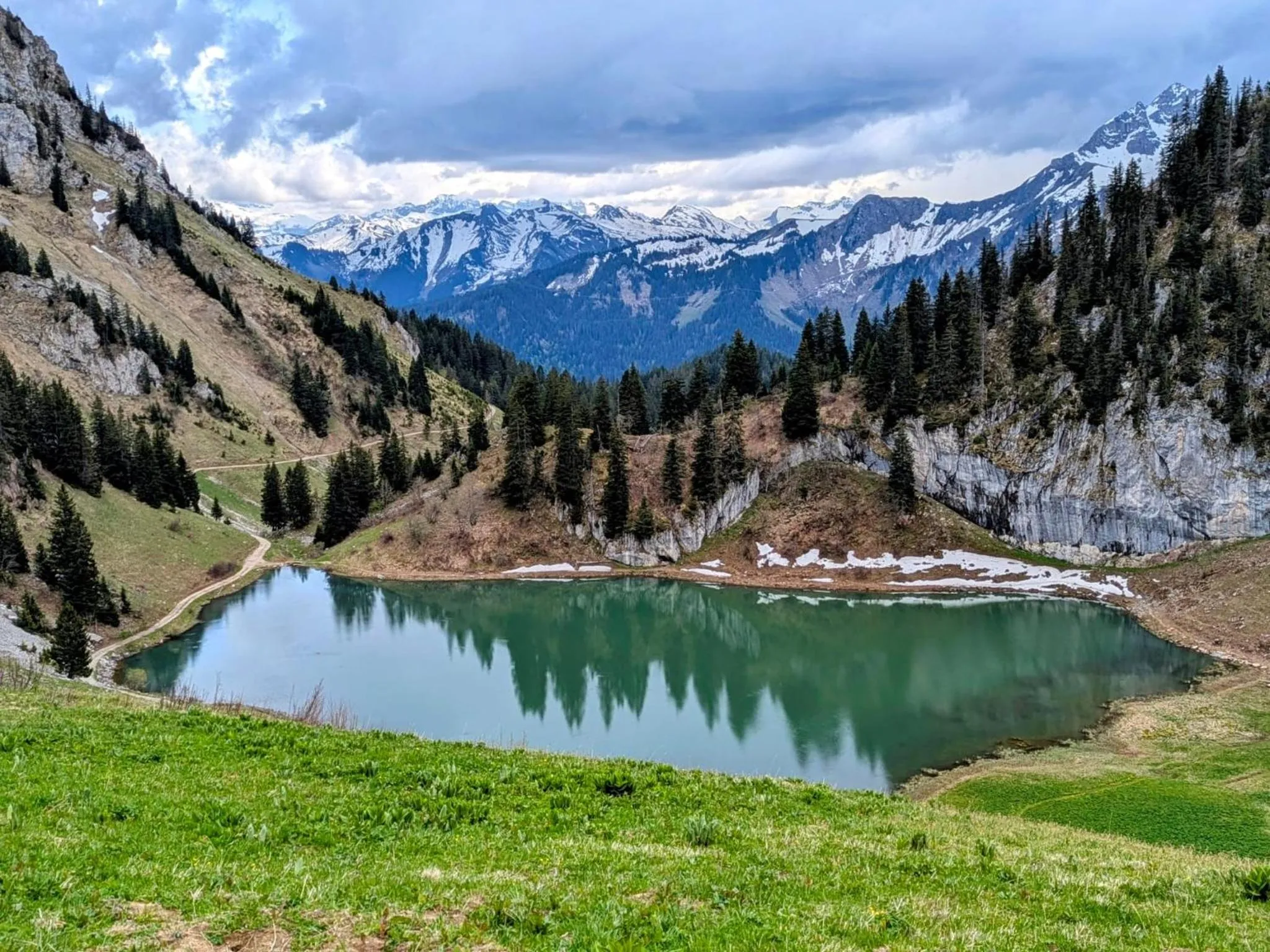 Natural landscape in Hotel Thonon Centre Le Comte Rouge