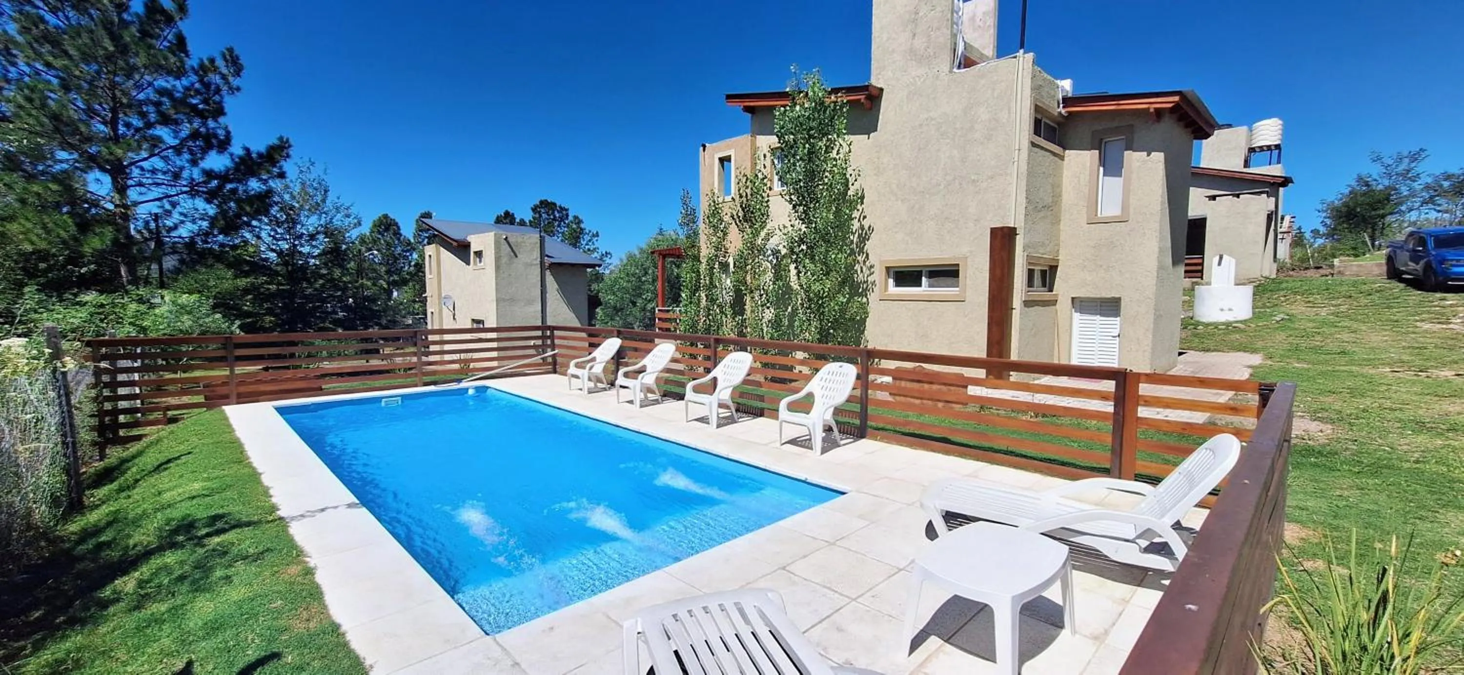 Swimming pool in Terrazas de Nahuascat