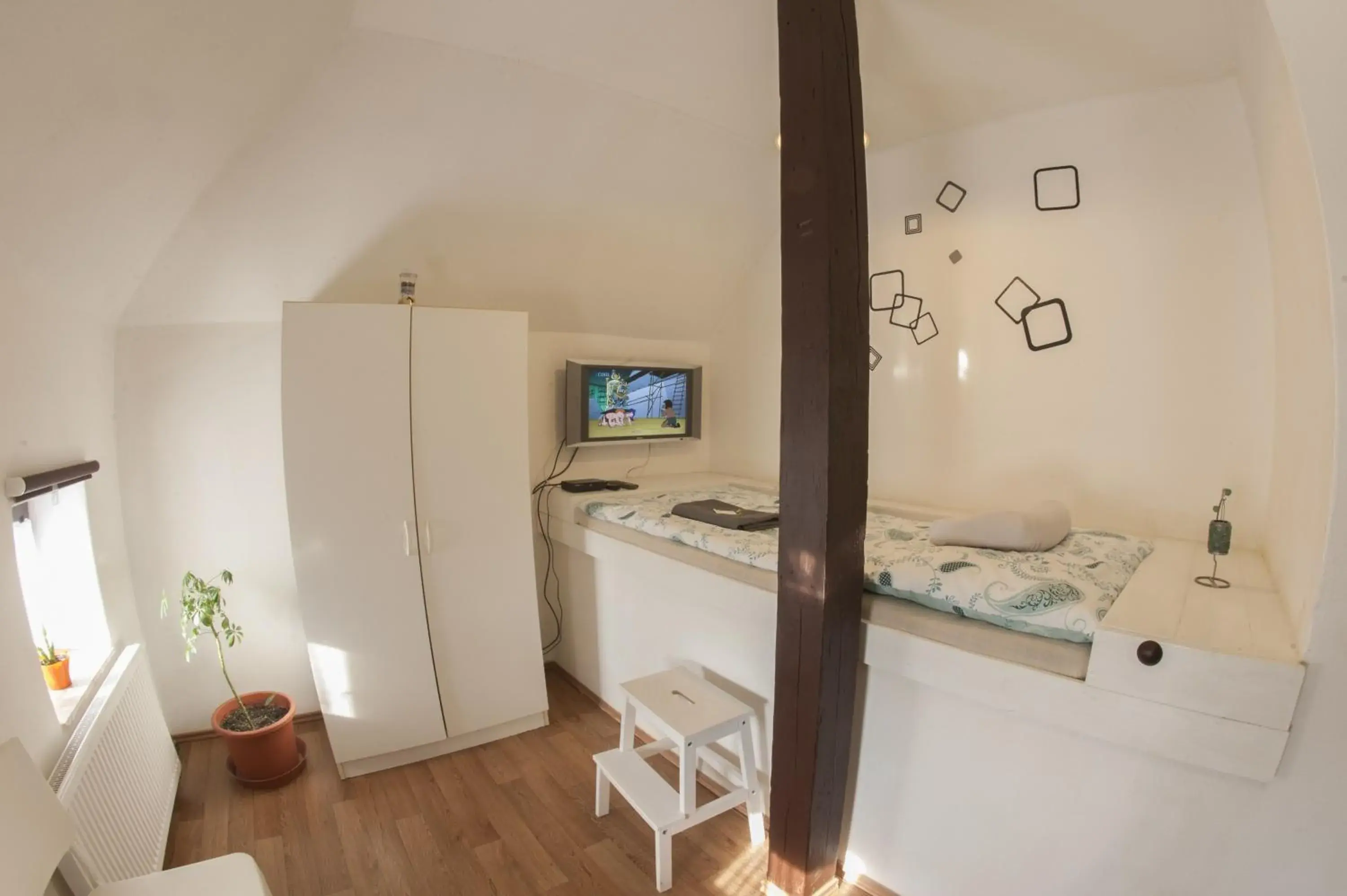 Single Room with External Toilet - single occupancy in Penzion "U Nádraží" Single Room with External Toilet - single occupancy in Penzion "U Nádraží"