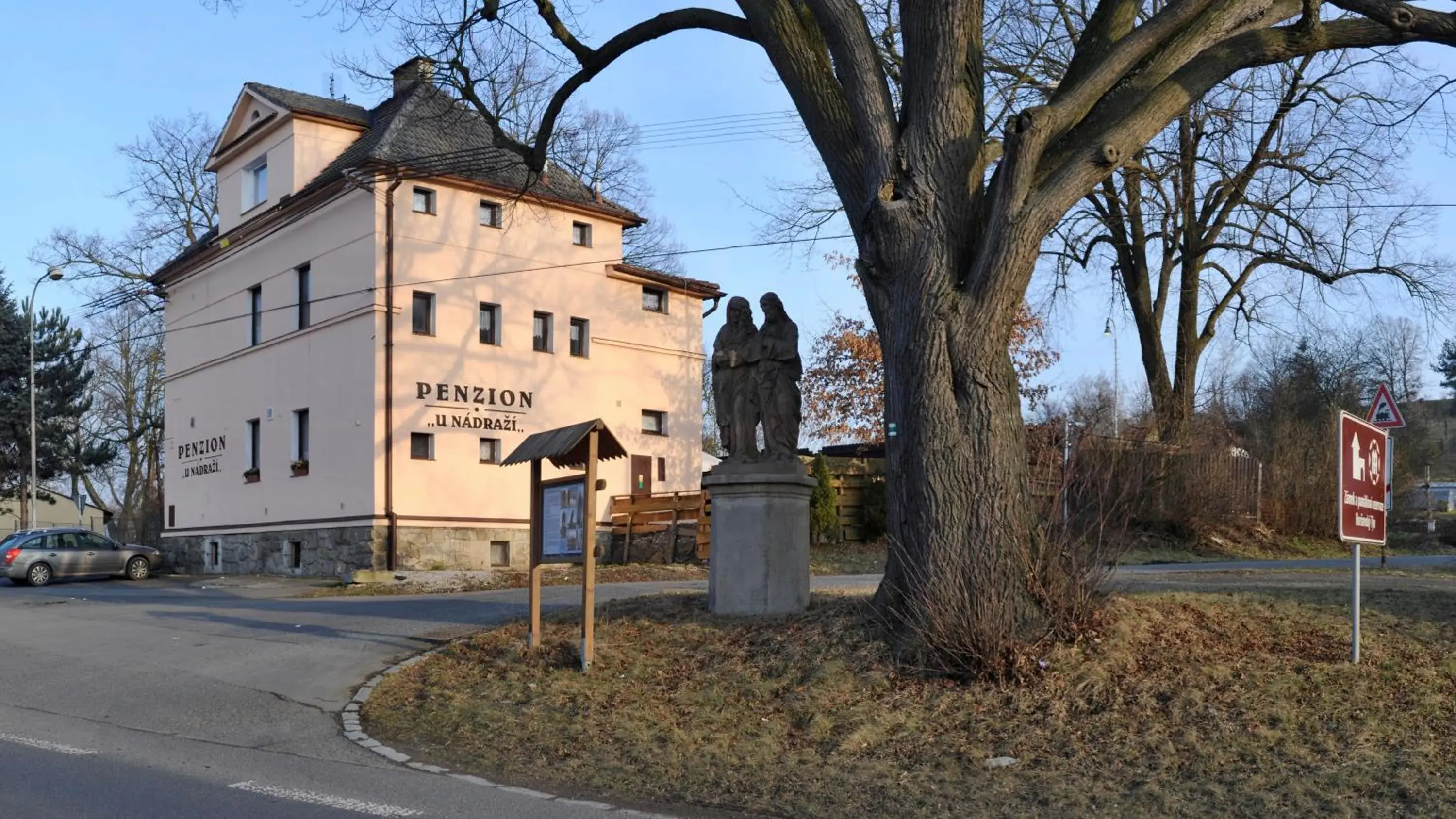 Penzion "U Nádraží" Penzion "U Nádraží"
