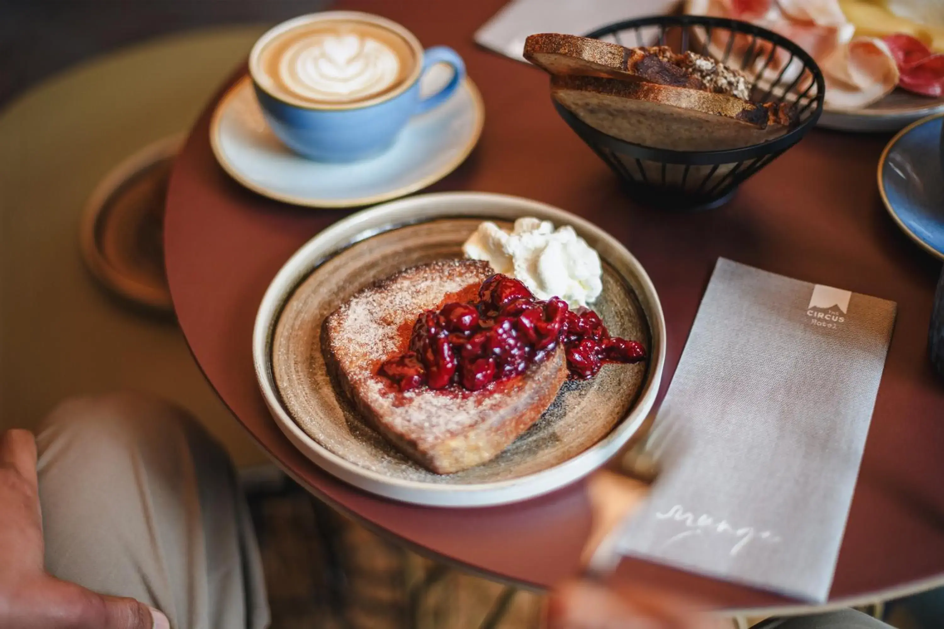 Food and drinks in The Circus Hotel Food and drinks in The Circus Hotel