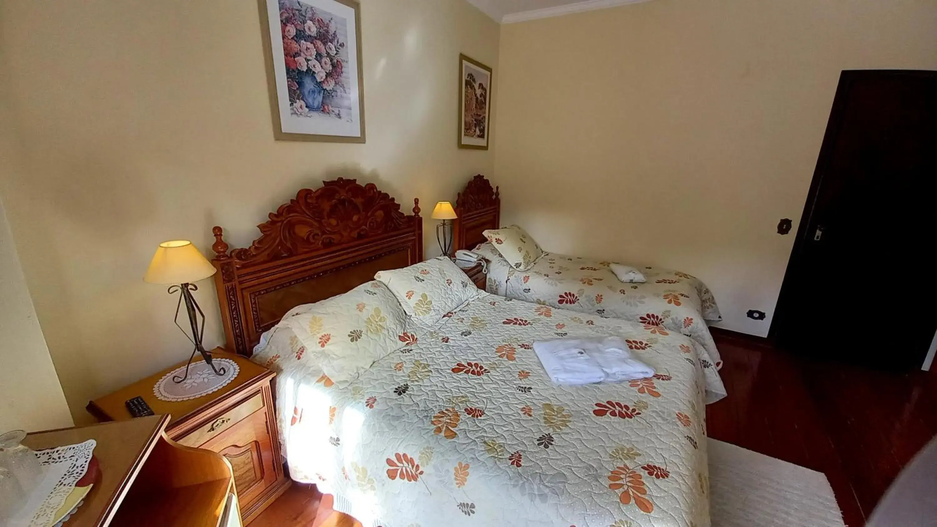 Bedroom, Bed in Hotel Shallon Bedroom, Bed in Hotel Shallon