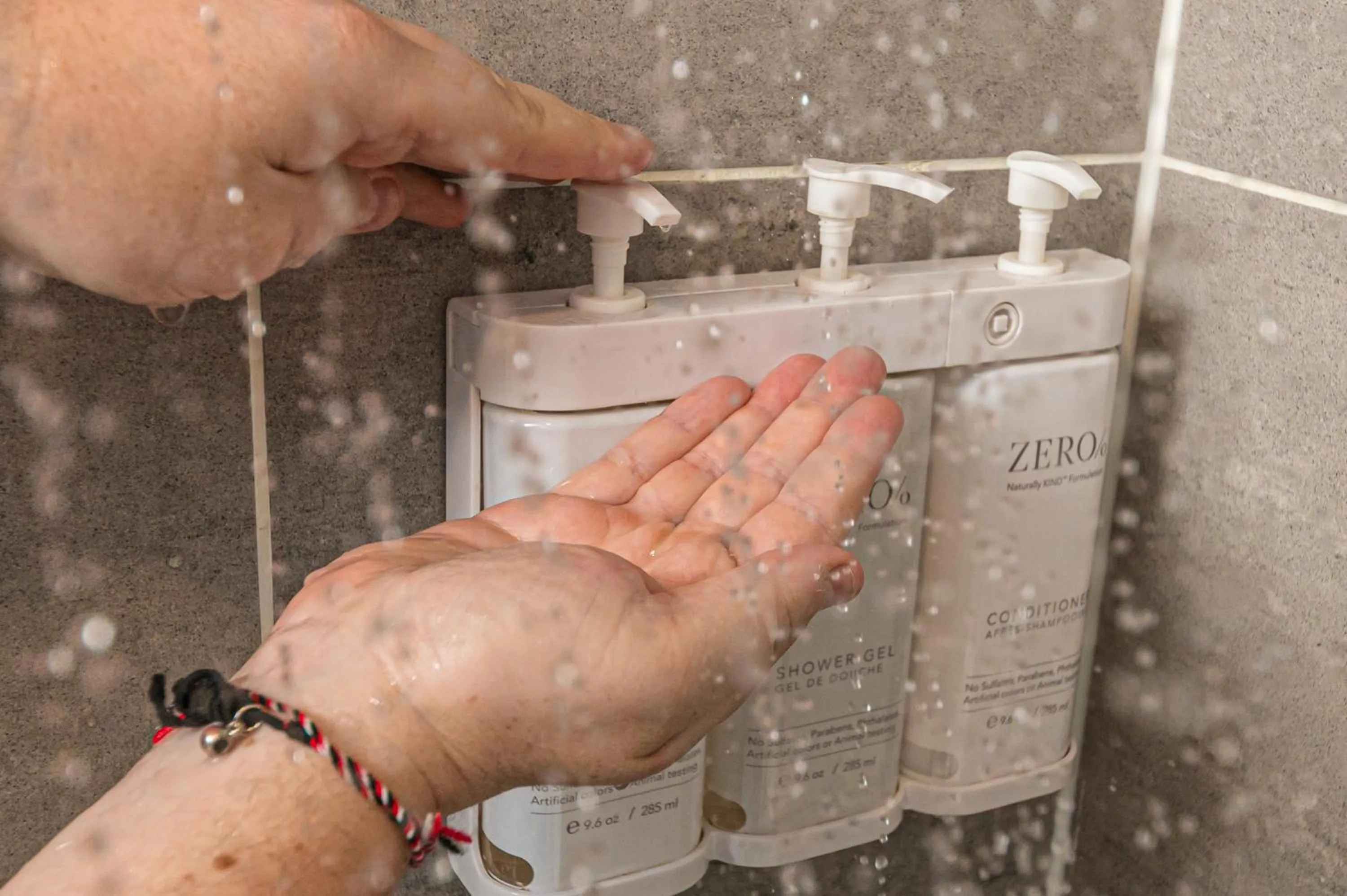 Bathroom in HQ Aparthotel Farnborough