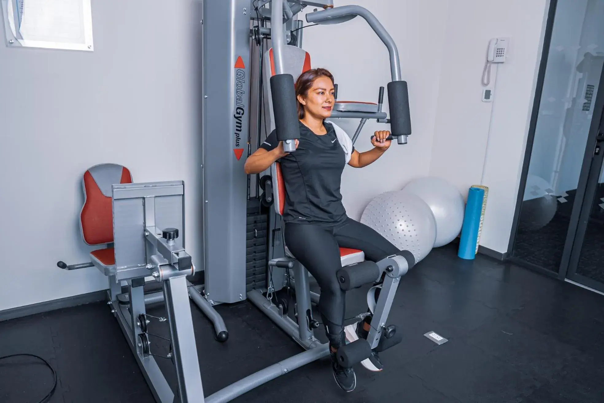 Fitness centre/facilities in Hotel Punto MX Fitness centre/facilities in Hotel Punto MX