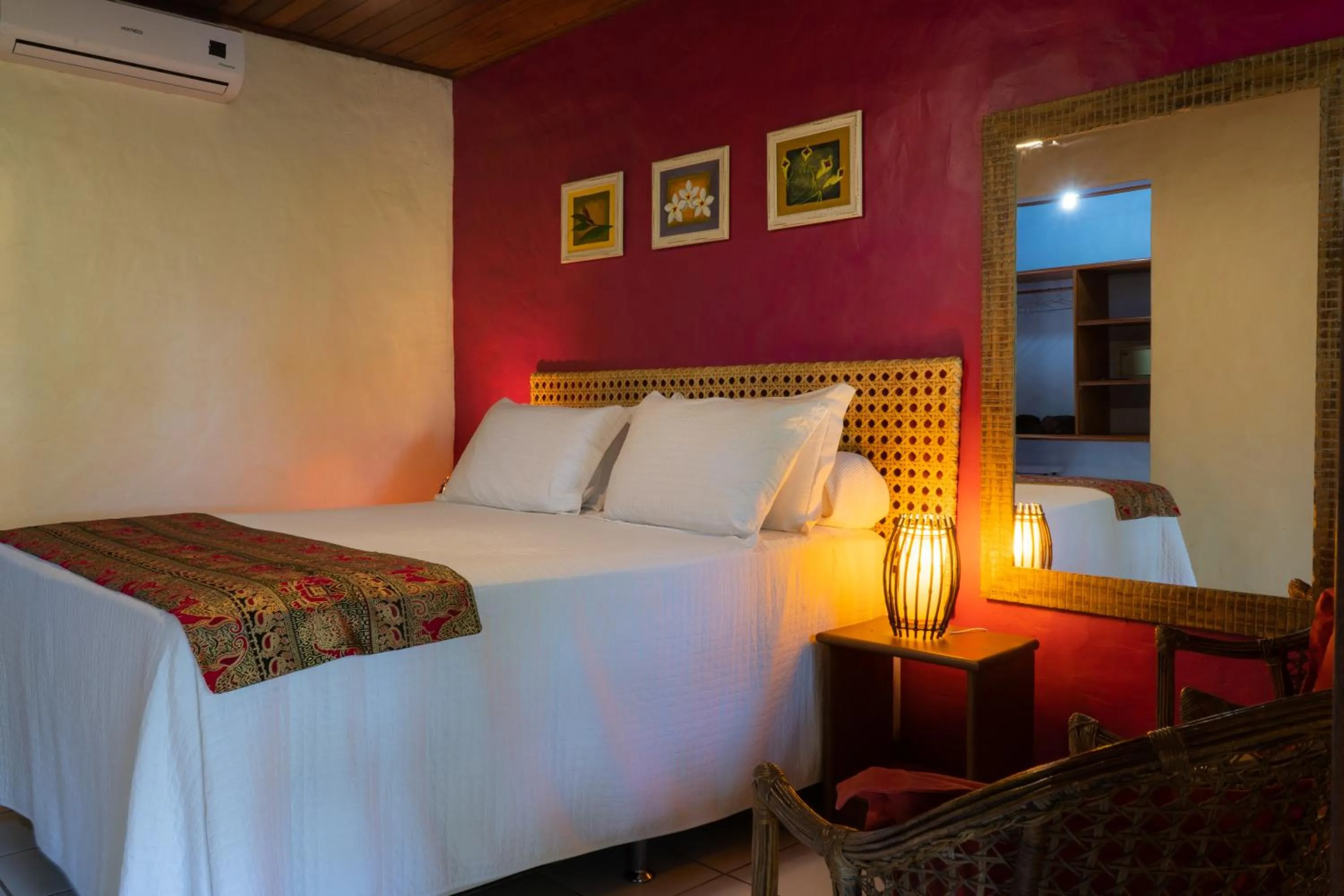 Photo of the whole room, Bed in Atmosphera Pousada