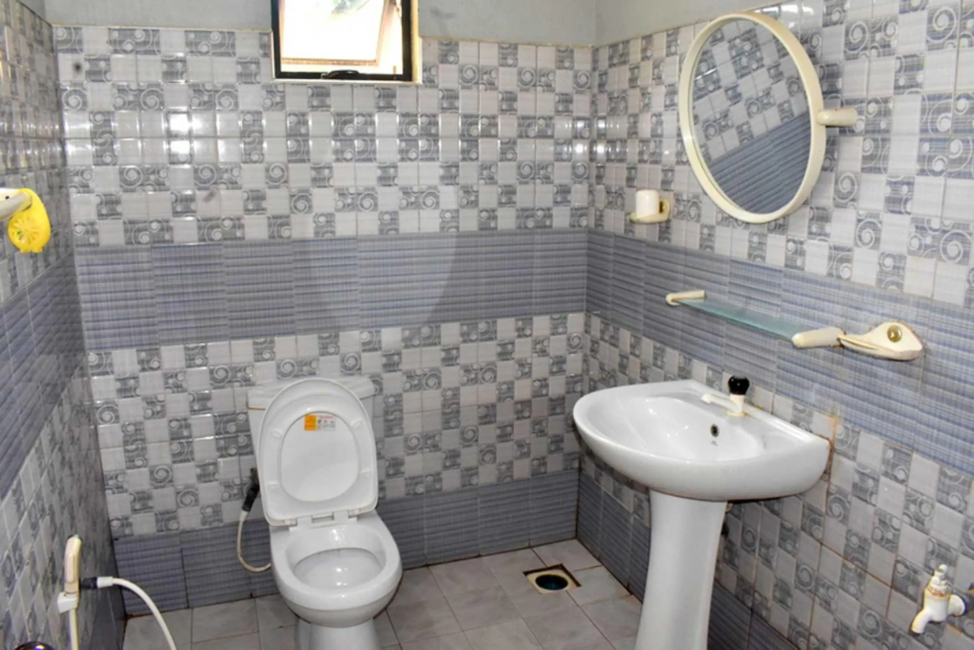 Bathroom in Yaswi Guest House