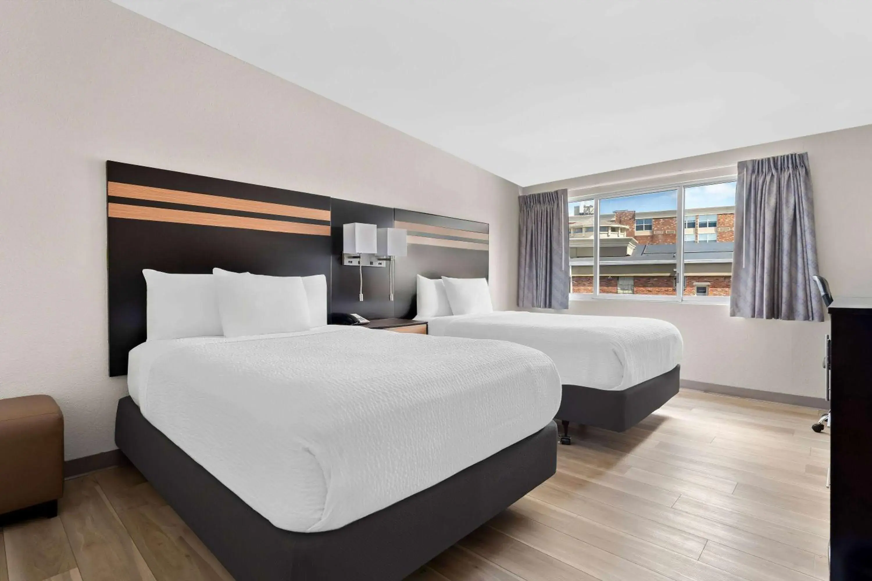 Bed in Days Inn by Wyndham Albany SUNY Bed in Days Inn by Wyndham Albany SUNY