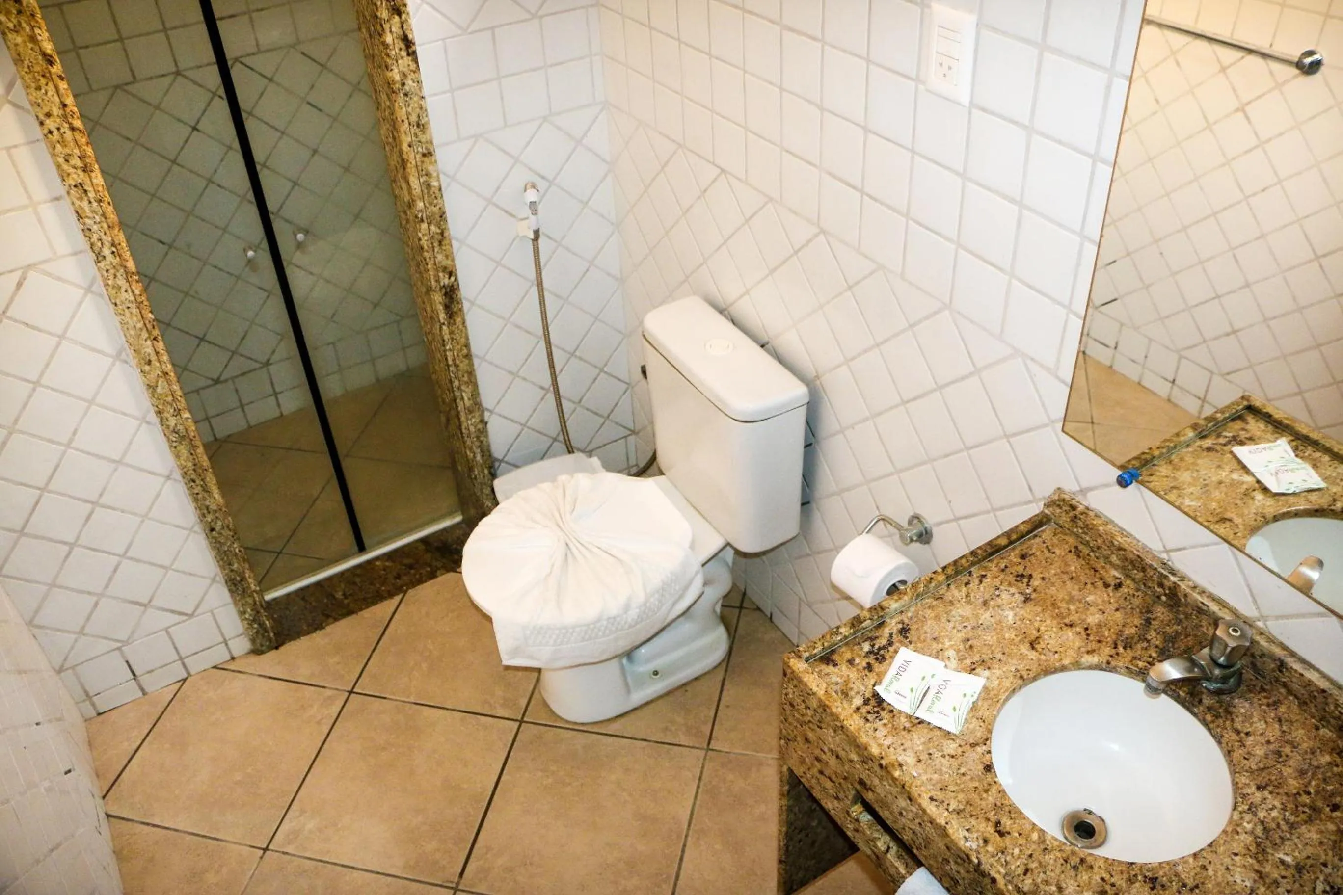 Bathroom in Pousada Capitães de Areia