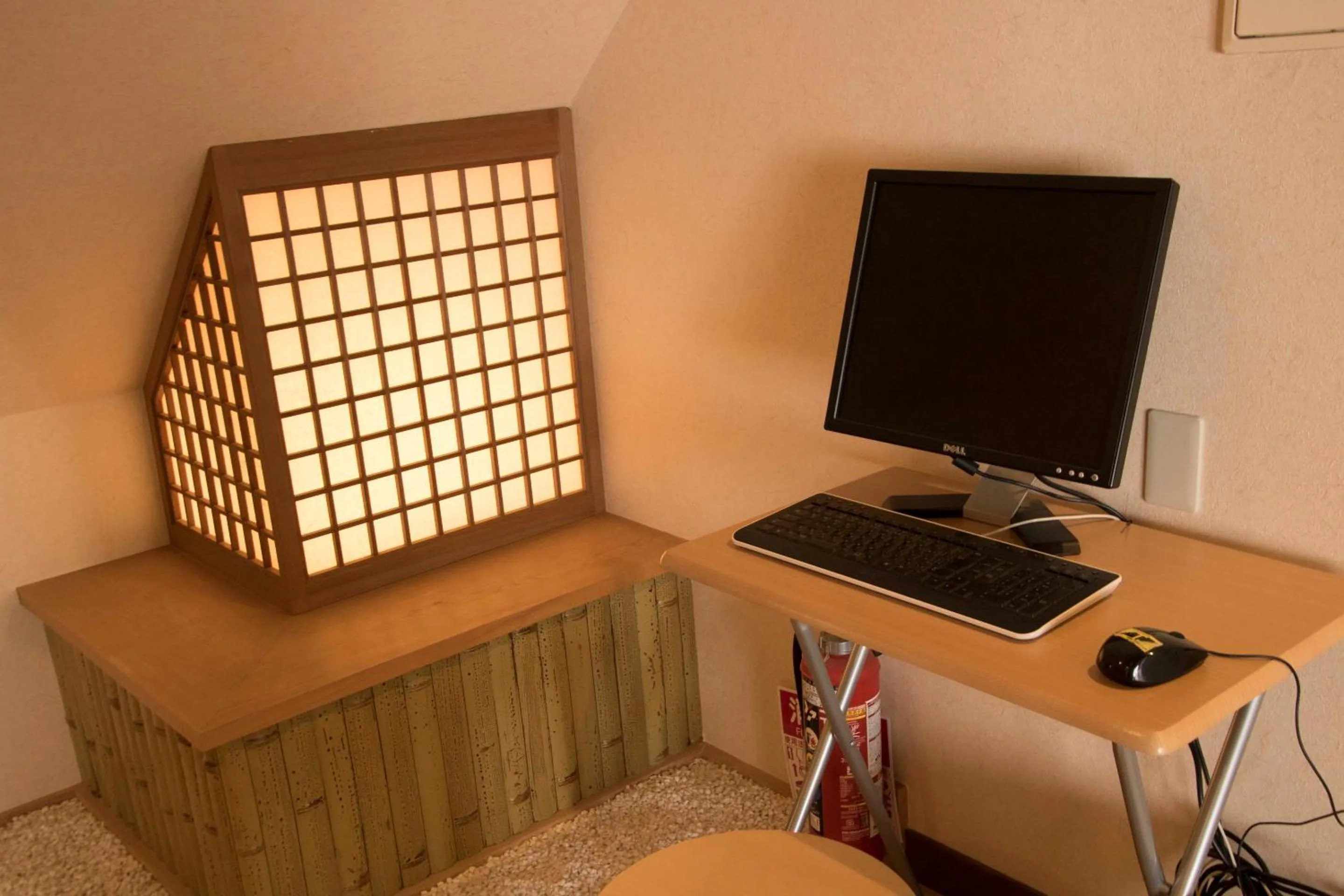 Photo of the whole room in J-Hoppers Kumano Yunomine Guesthouse