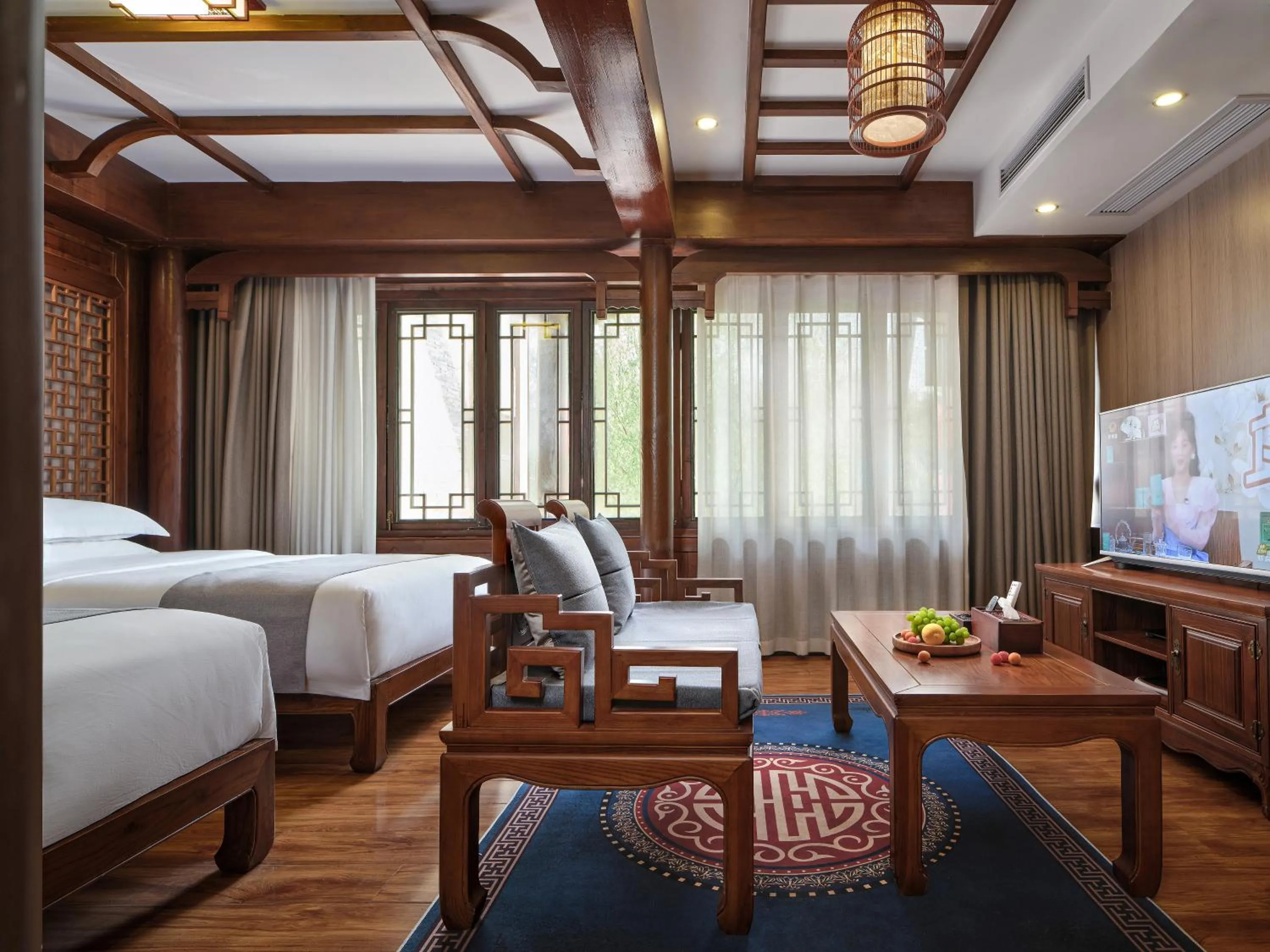 Communal lounge/ TV room in Lee's Boutique Resort