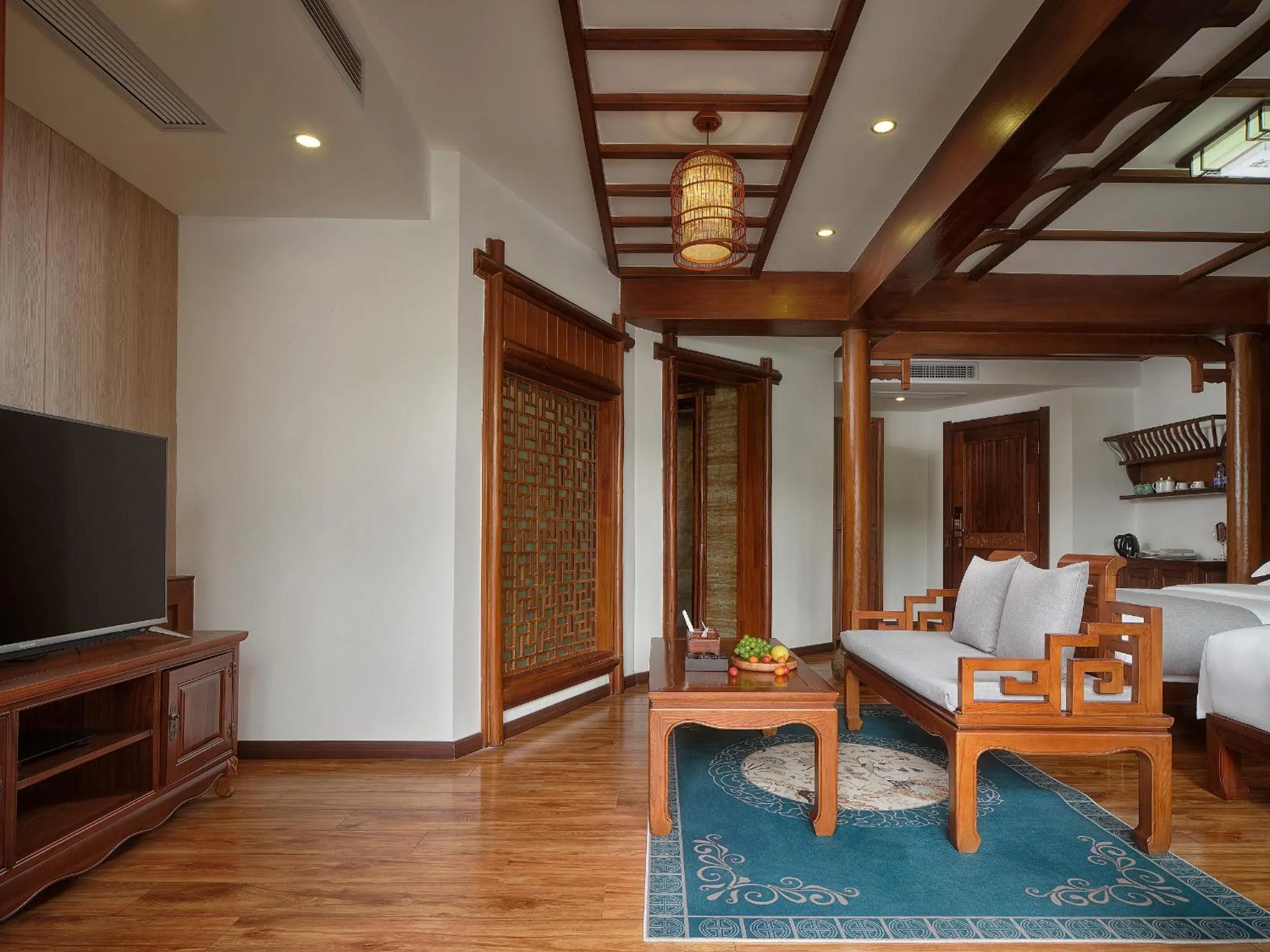 Communal lounge/ TV room in Lee's Boutique Resort