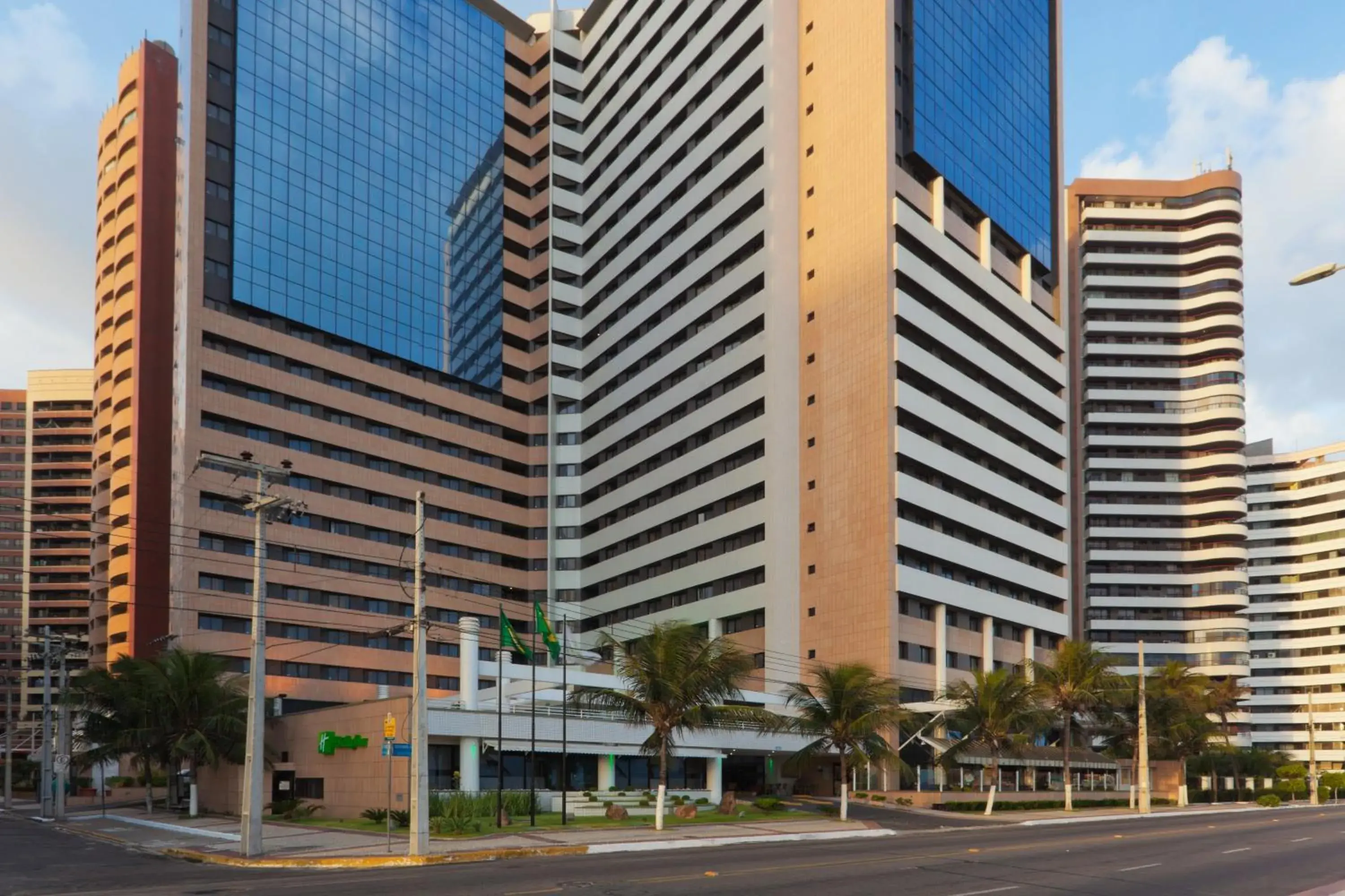 Property building in Holiday Inn Fortaleza by IHG Property building in Holiday Inn Fortaleza by IHG