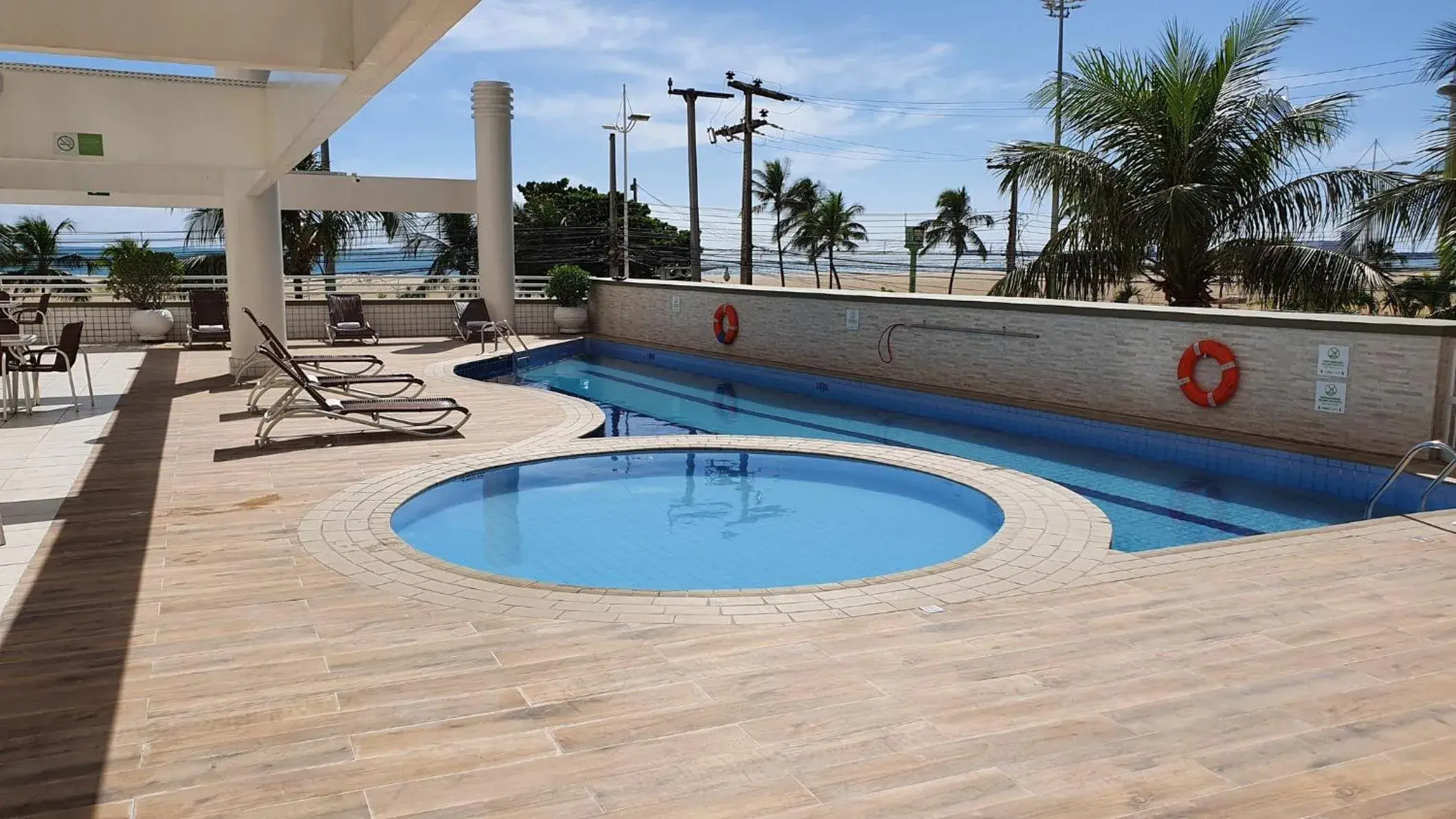 Swimming pool in Holiday Inn Fortaleza by IHG Swimming pool in Holiday Inn Fortaleza by IHG