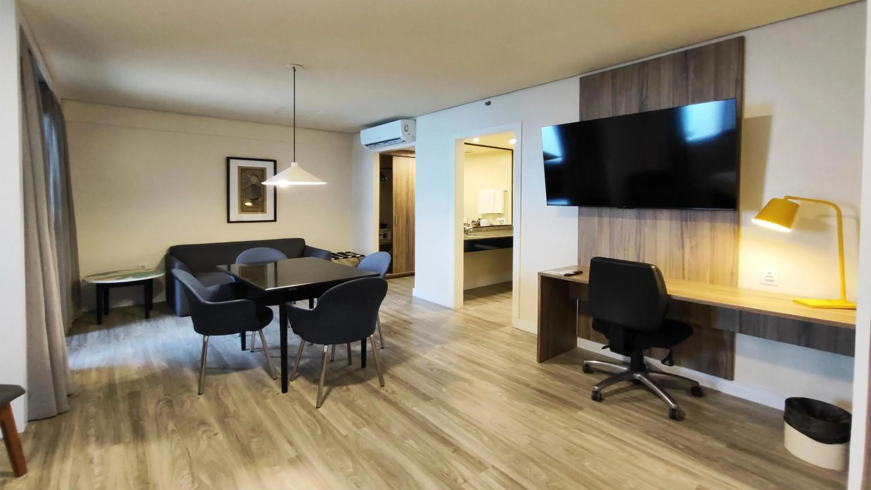 Photo of the whole room in Holiday Inn Fortaleza by IHG