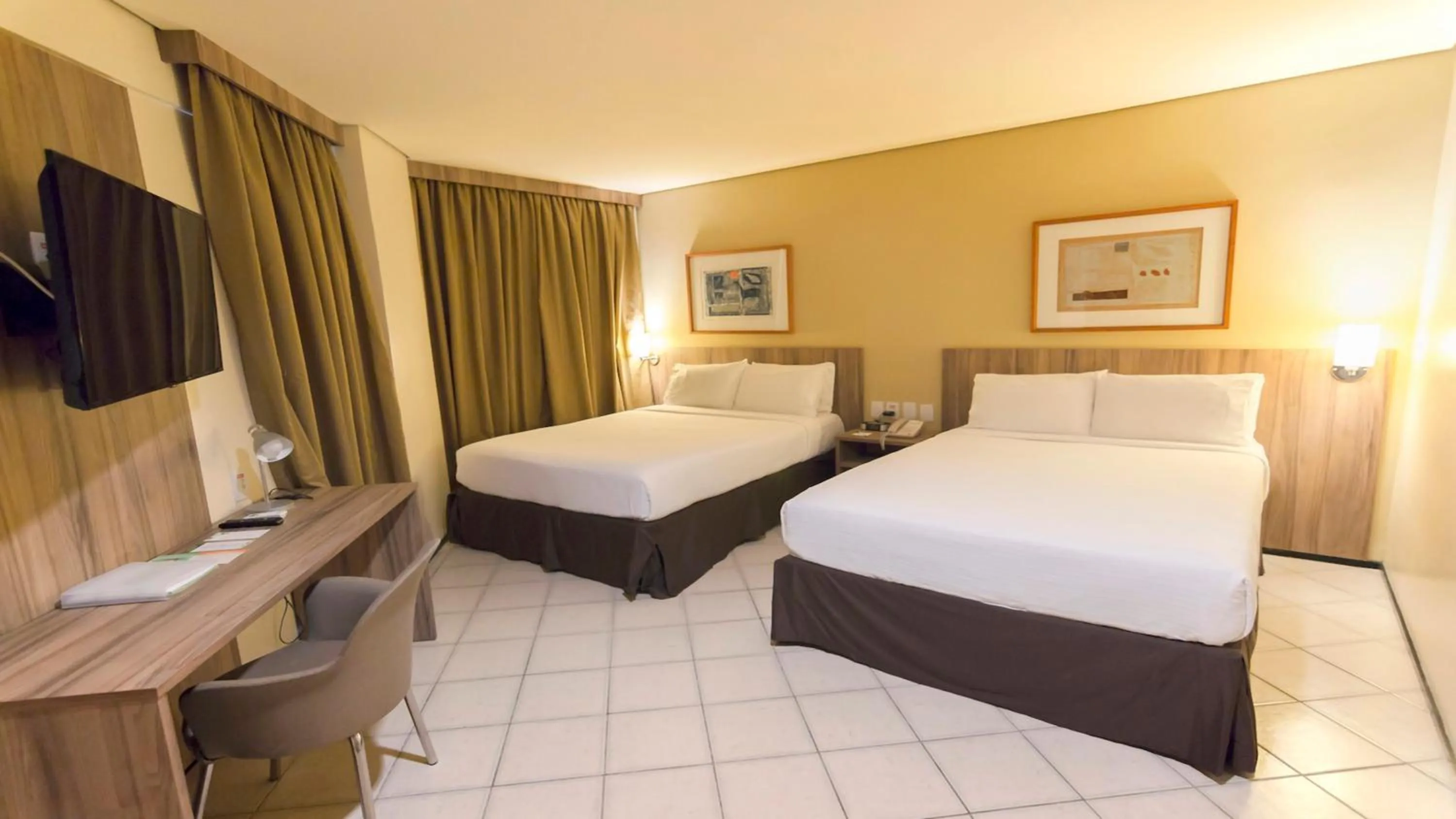 Photo of the whole room, Bed in Holiday Inn Fortaleza by IHG