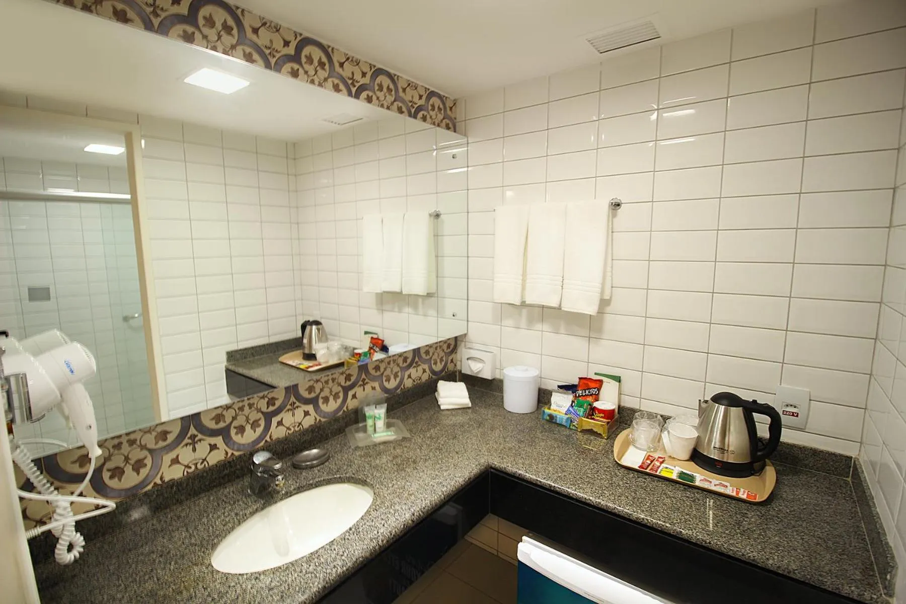 Bathroom in Holiday Inn Fortaleza by IHG