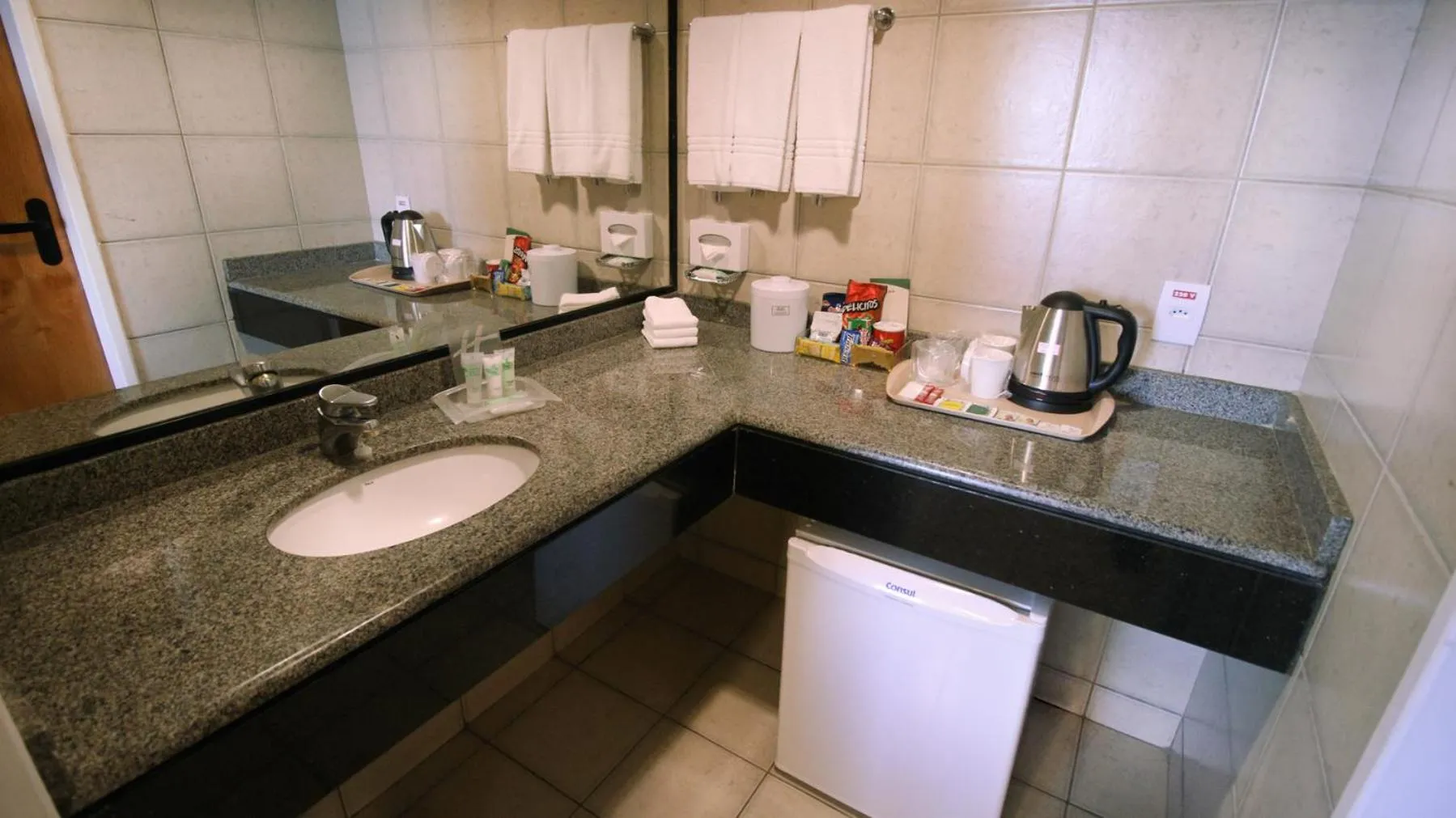 Bathroom in Holiday Inn Fortaleza by IHG